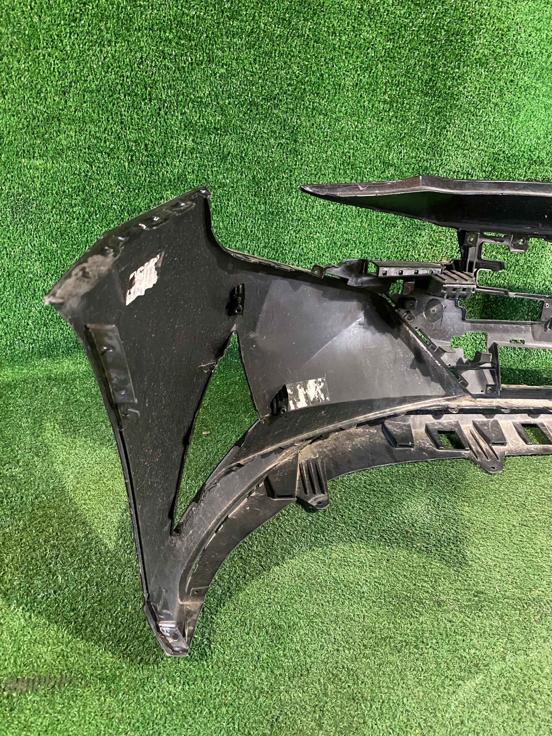 Frontstoßstange vorne HYUNDAI ELANTRA VII