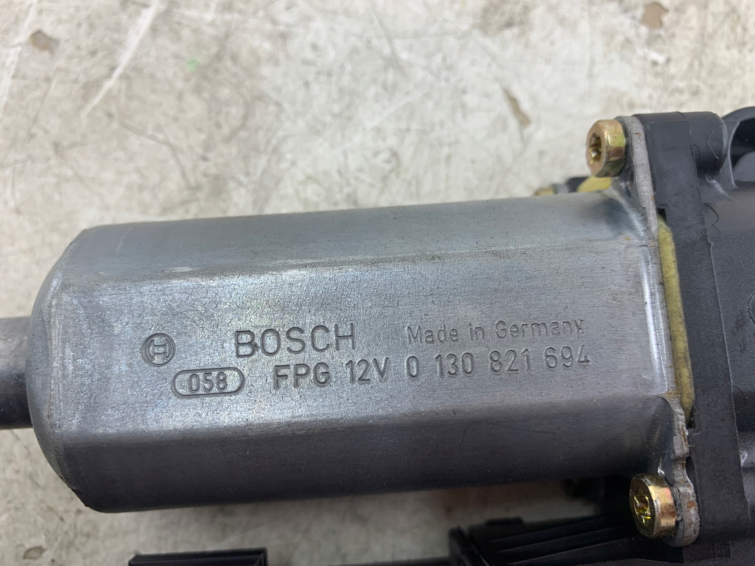 VW PASSAT B5 LIFT mini motor windows right front 0130821694