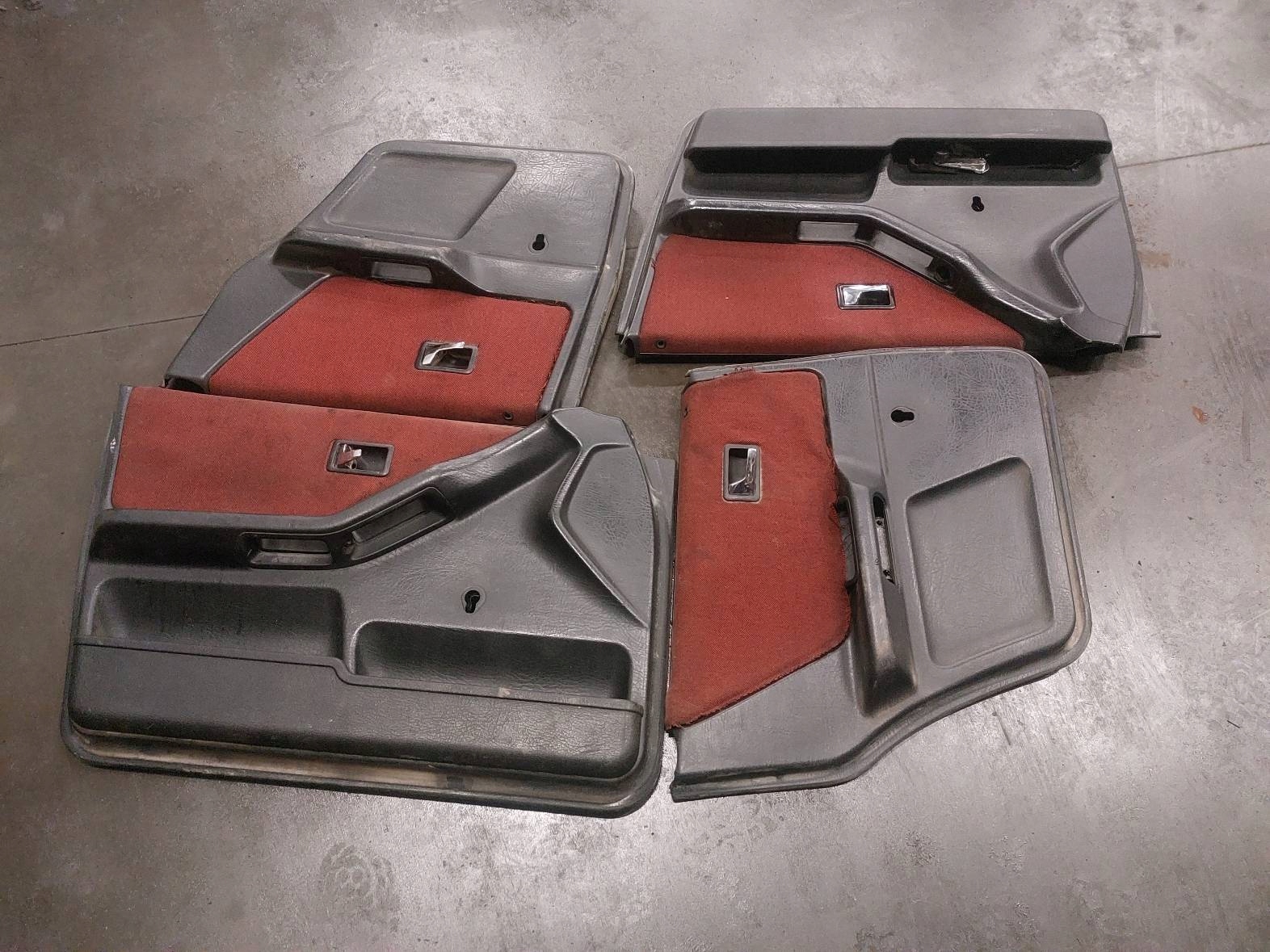KOMPLET seats left right front + seat rear part + side AUDI 80 B3 sedan