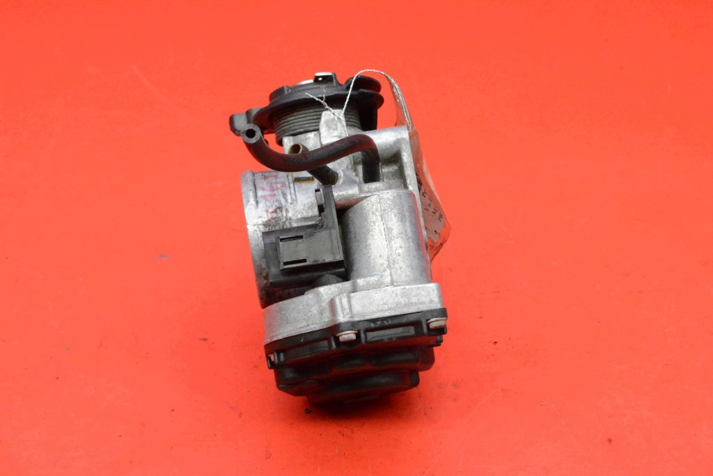 Valvola a farfalla 058133063H VW PASSAT B5 1.8 20V 115 KM 96-00