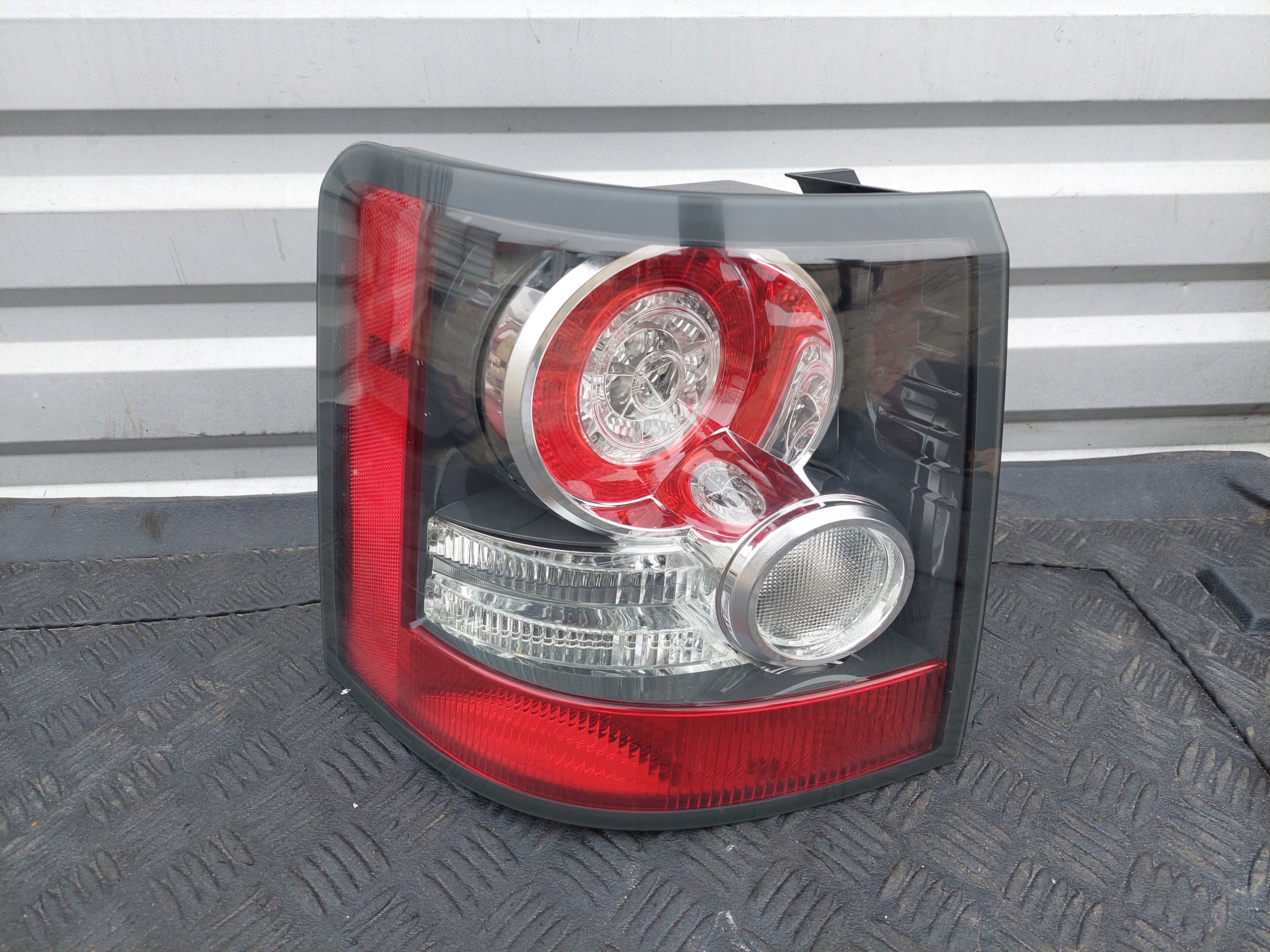 light rear part left rear left RANGE ROVER III SPORT L320 LIFT 3.0 D