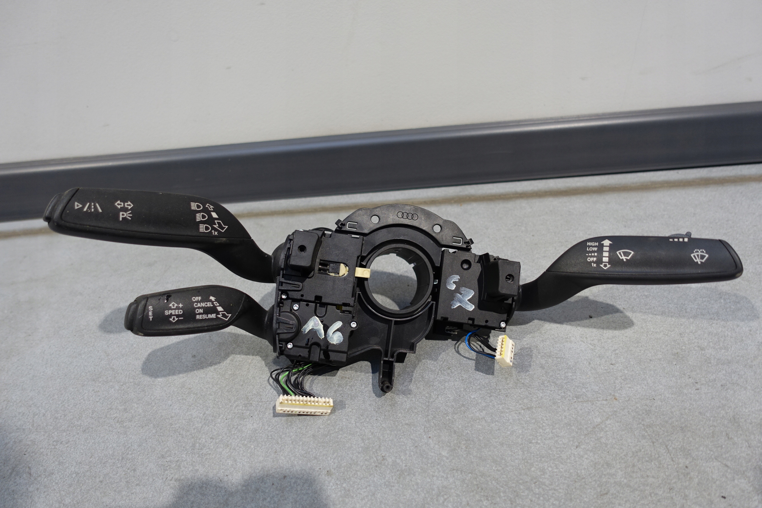 4G8953502N - AUDI A6 C7 переключатель в сборе