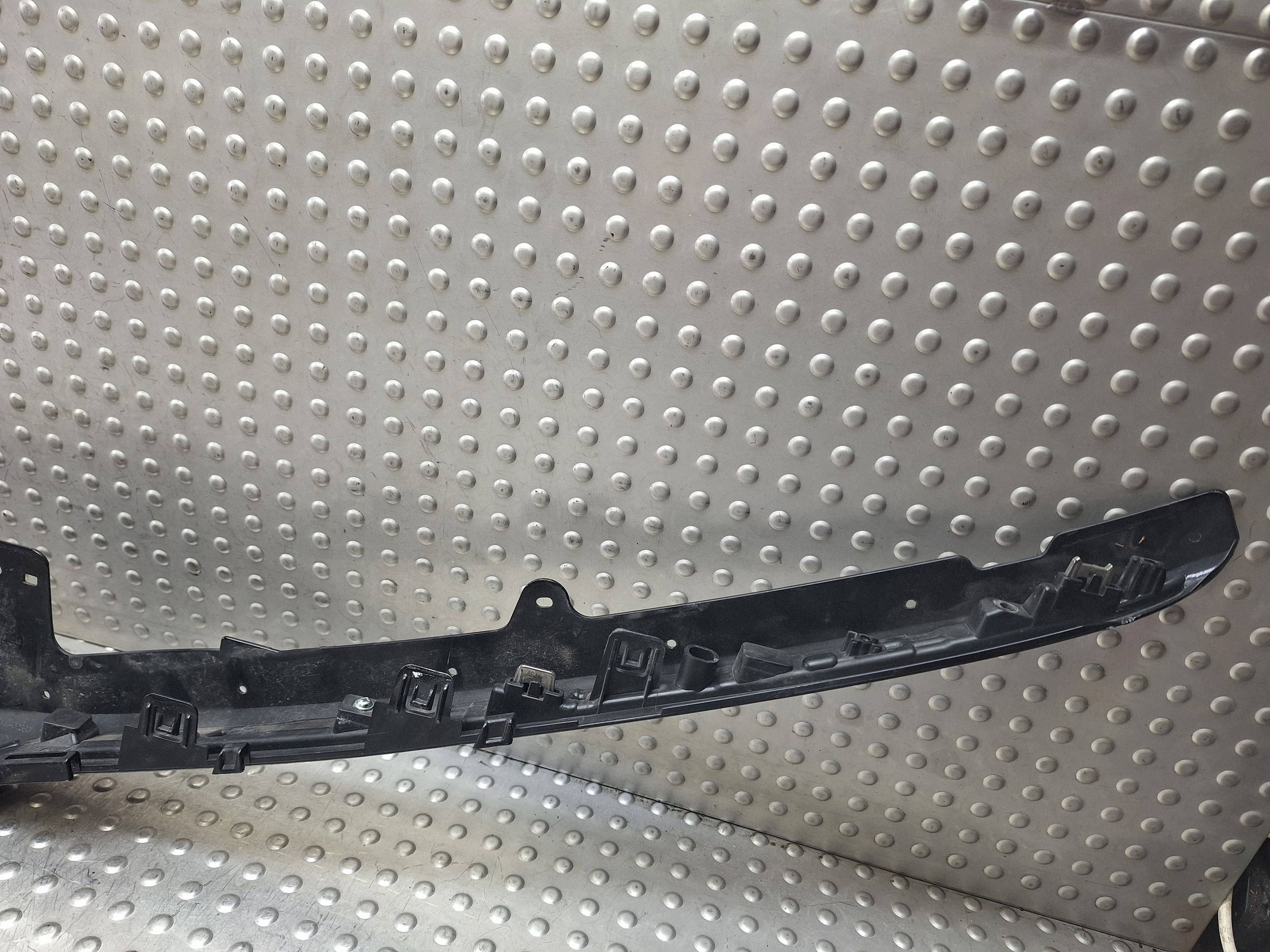 Grille CHROM Logo TOYOTA COROLLA E21 Berline 19- 53114-02580