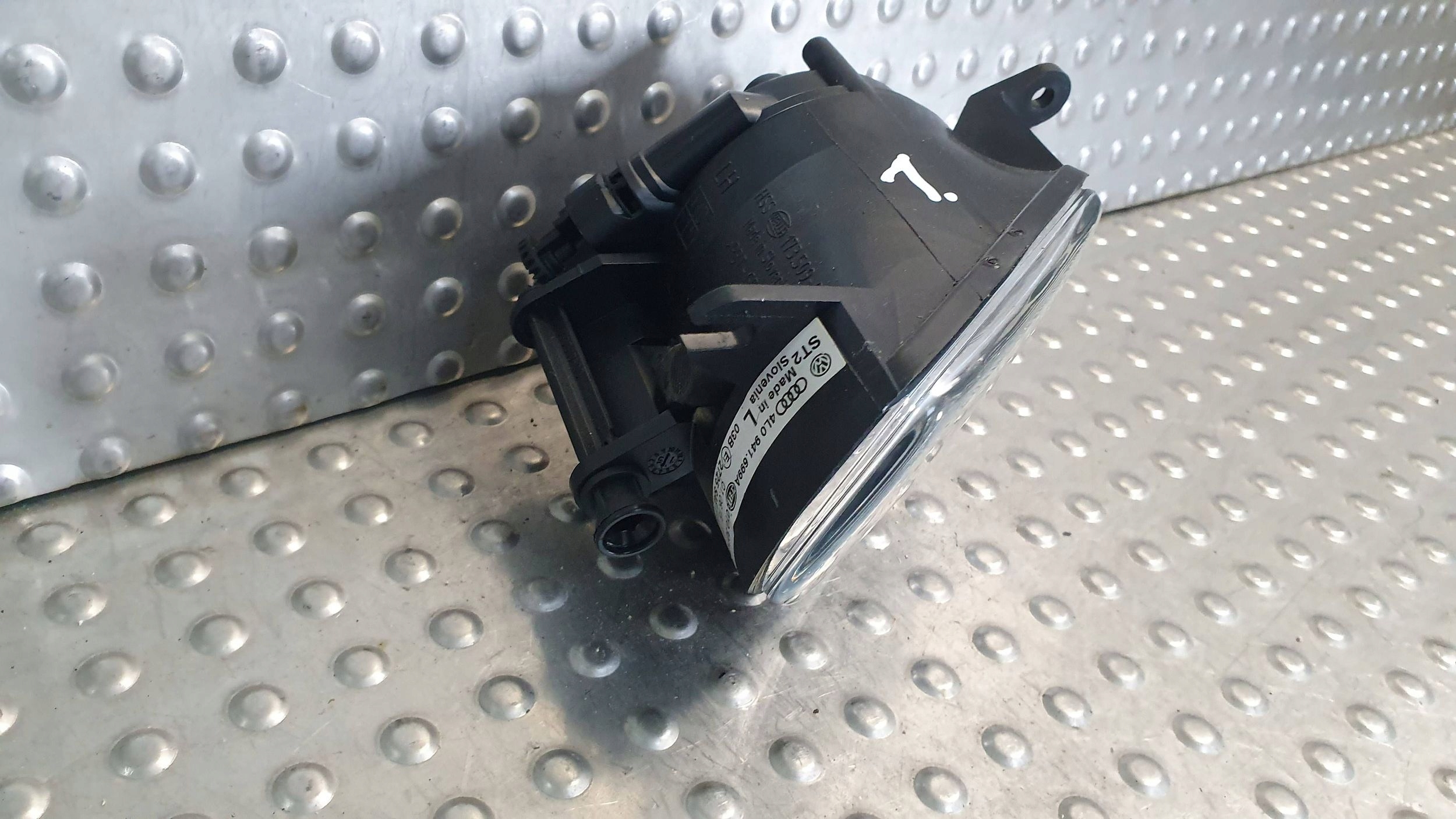Nebelscheinwerfer links AUDI Q7 LIFT 09- 4L0941699A