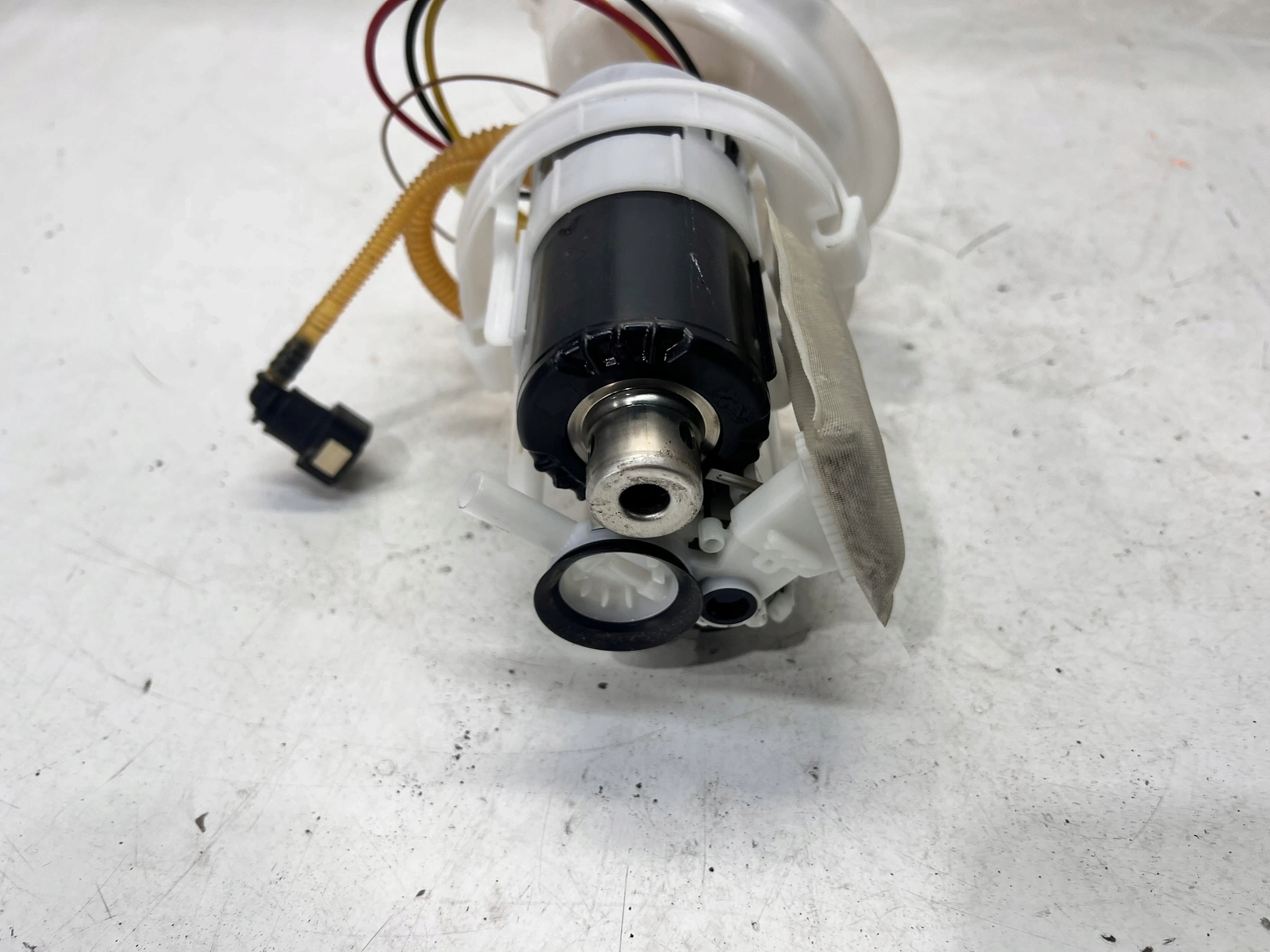 feed pump Z tanks AUDI A4 B9 8W0919087M