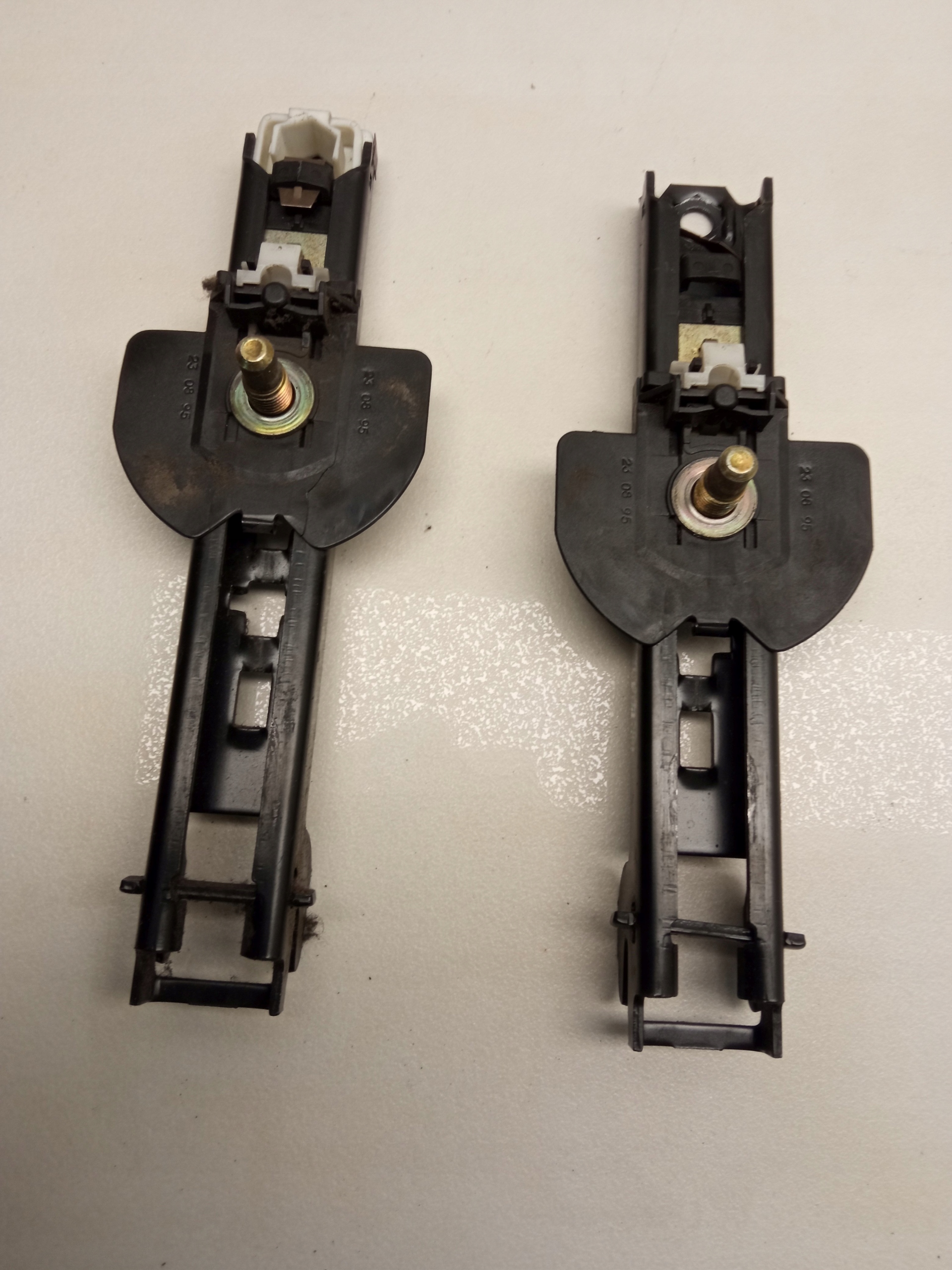 SUWAK REGULACJA PASA PASÓW AUDI A4 B5 1994-2001