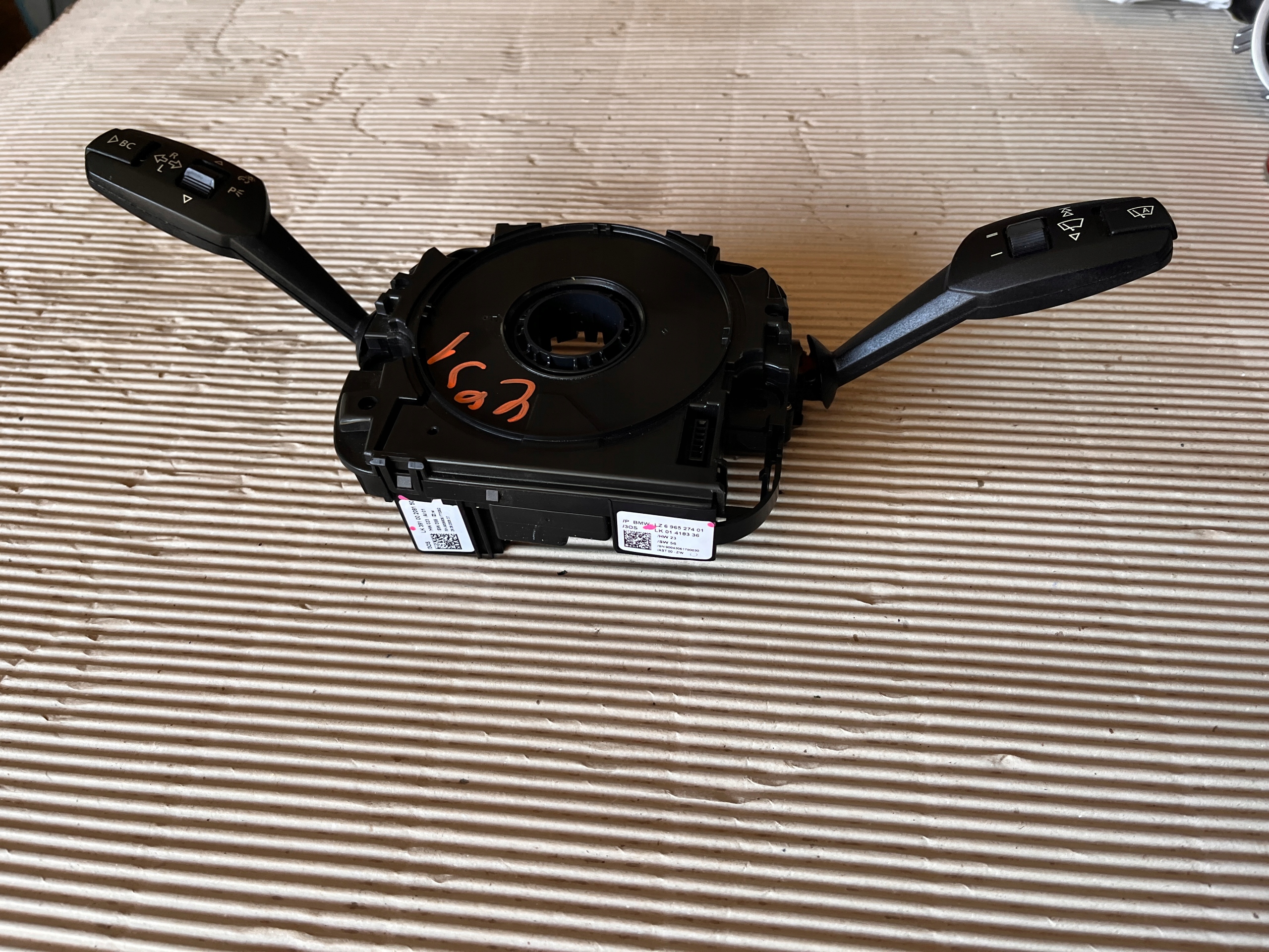 BMW E90 Commodo essuie glace 6965274