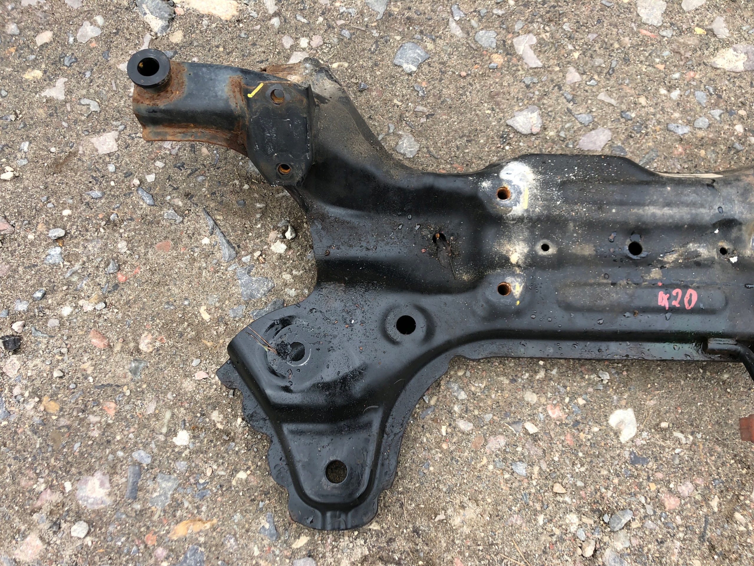 axle beam subframe HYUNDAI IX20 62400-1P000