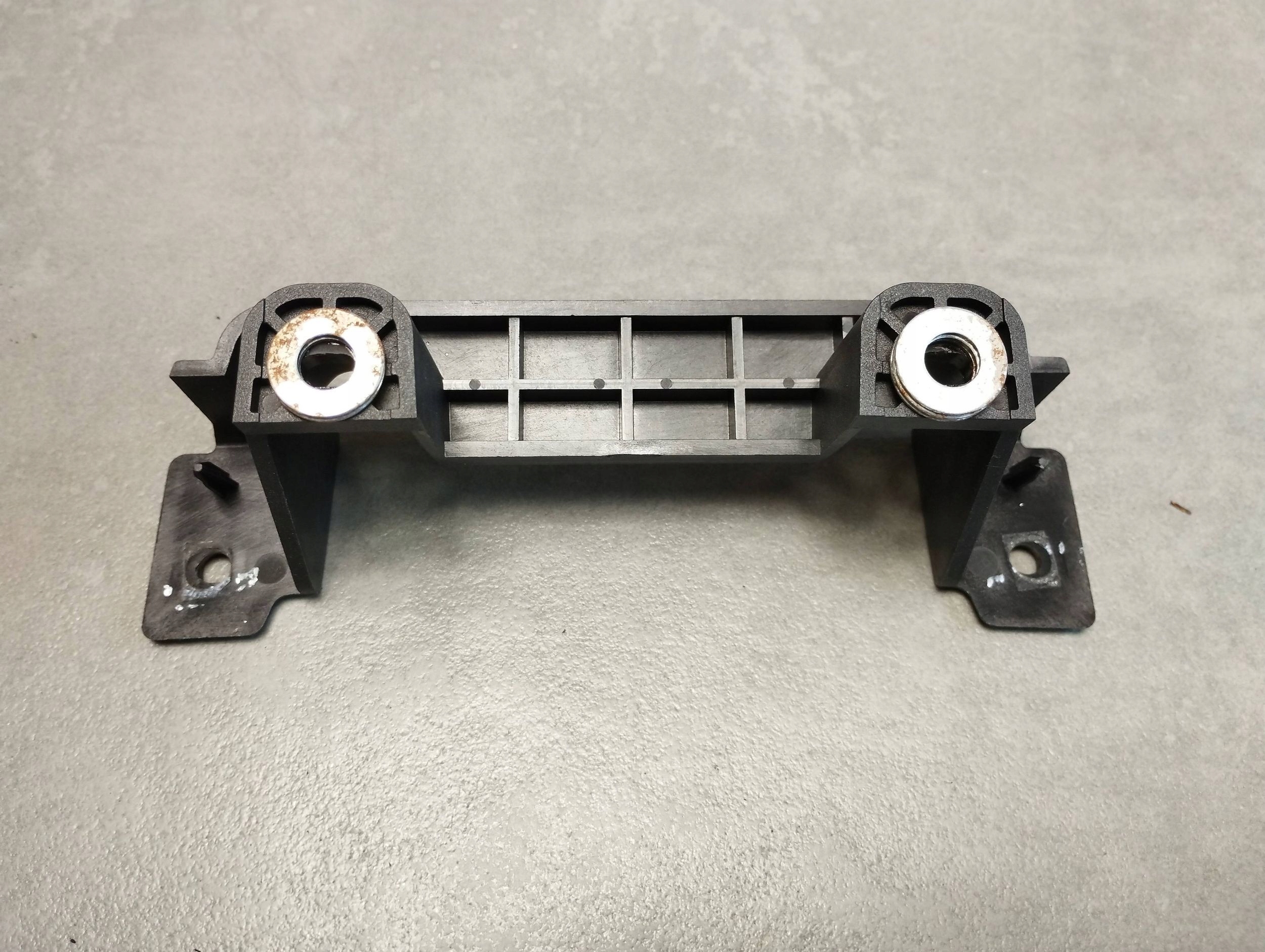 Volkswagen Amarok II 2023 console bracket N1XBE043B92CA