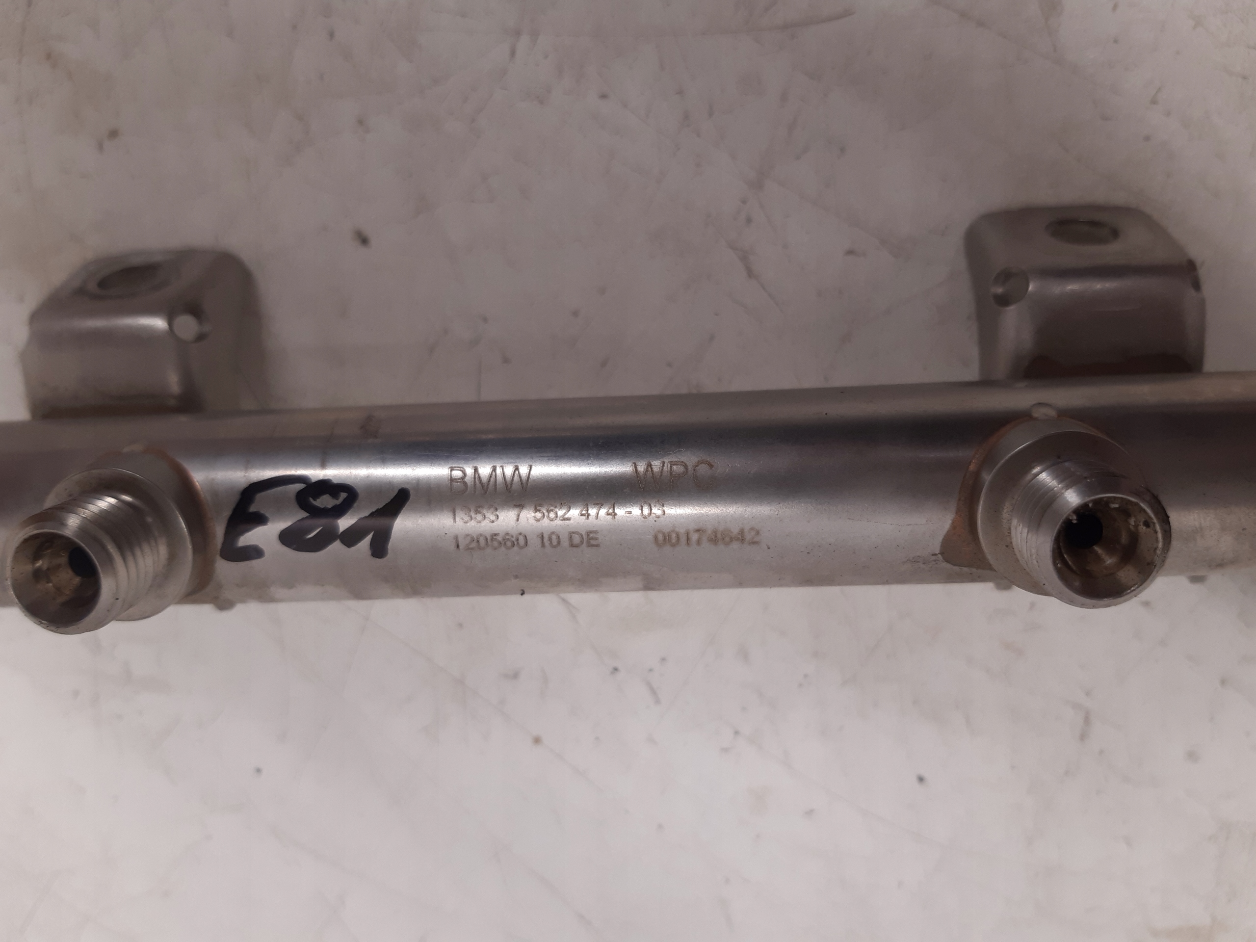 kraftstoffverteiler einspritzleiste sensor 7562474 BMW E81