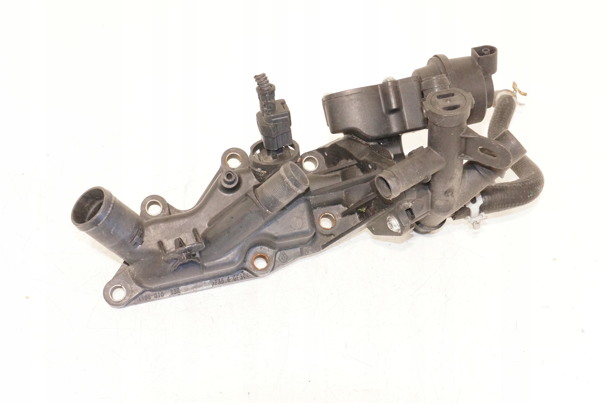 OBUDOWA TERMOSTATU RENAULT CLIO 1,2 TCE 110601073R Numer katalogowy części 110601073R