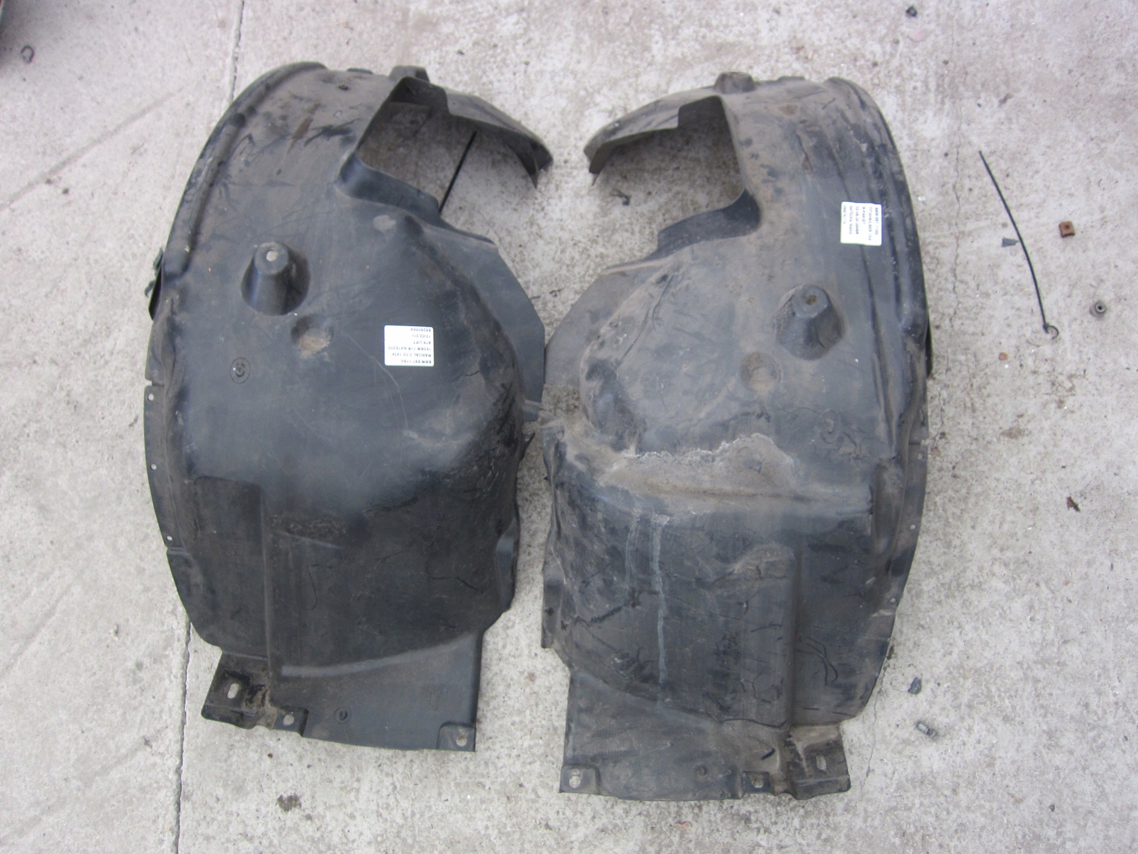 BMW E81 E87 Blende Abdeckung untere links rechts Radschale