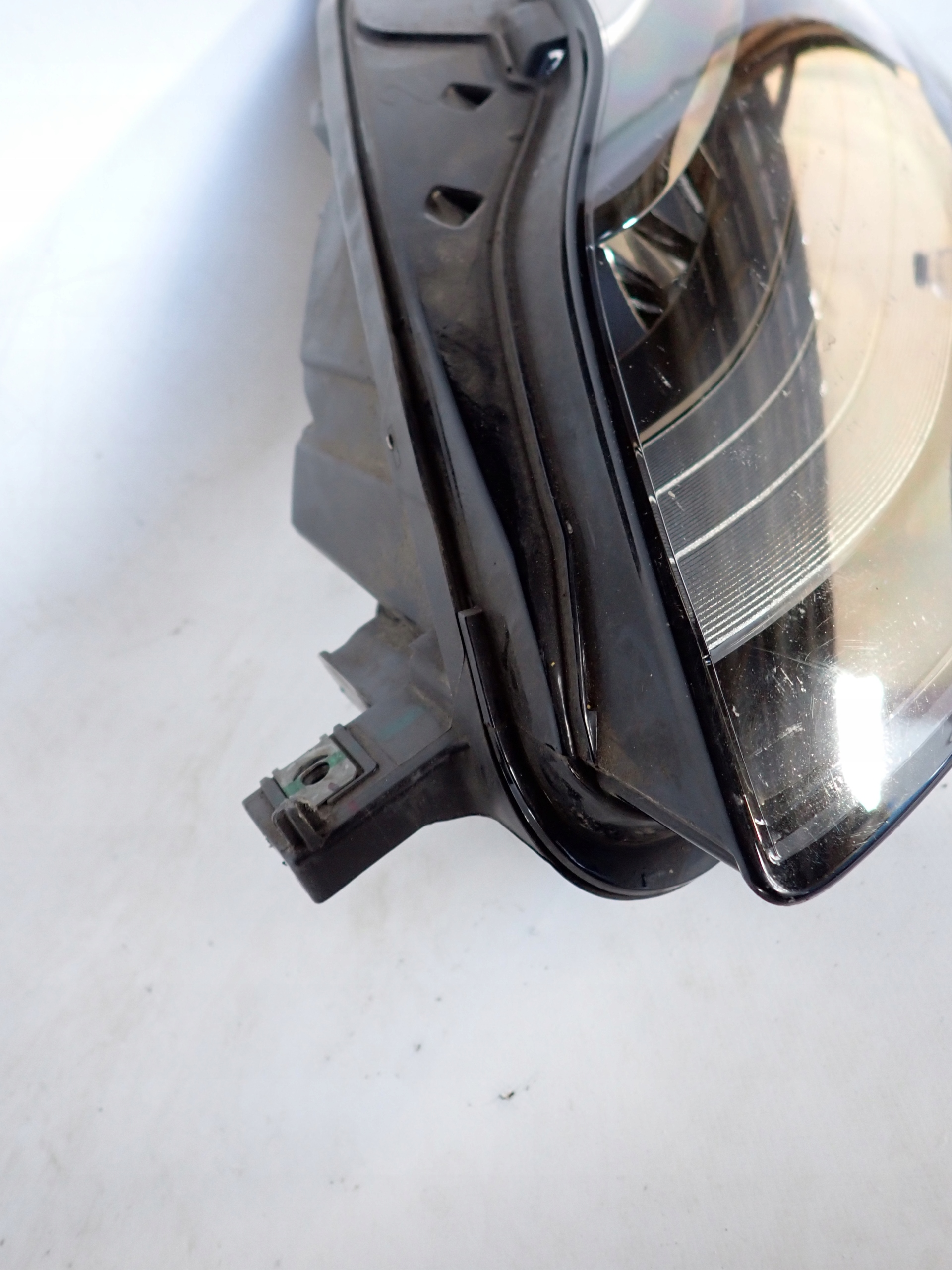 TESLA III 3 LIFT 20-> light left front front