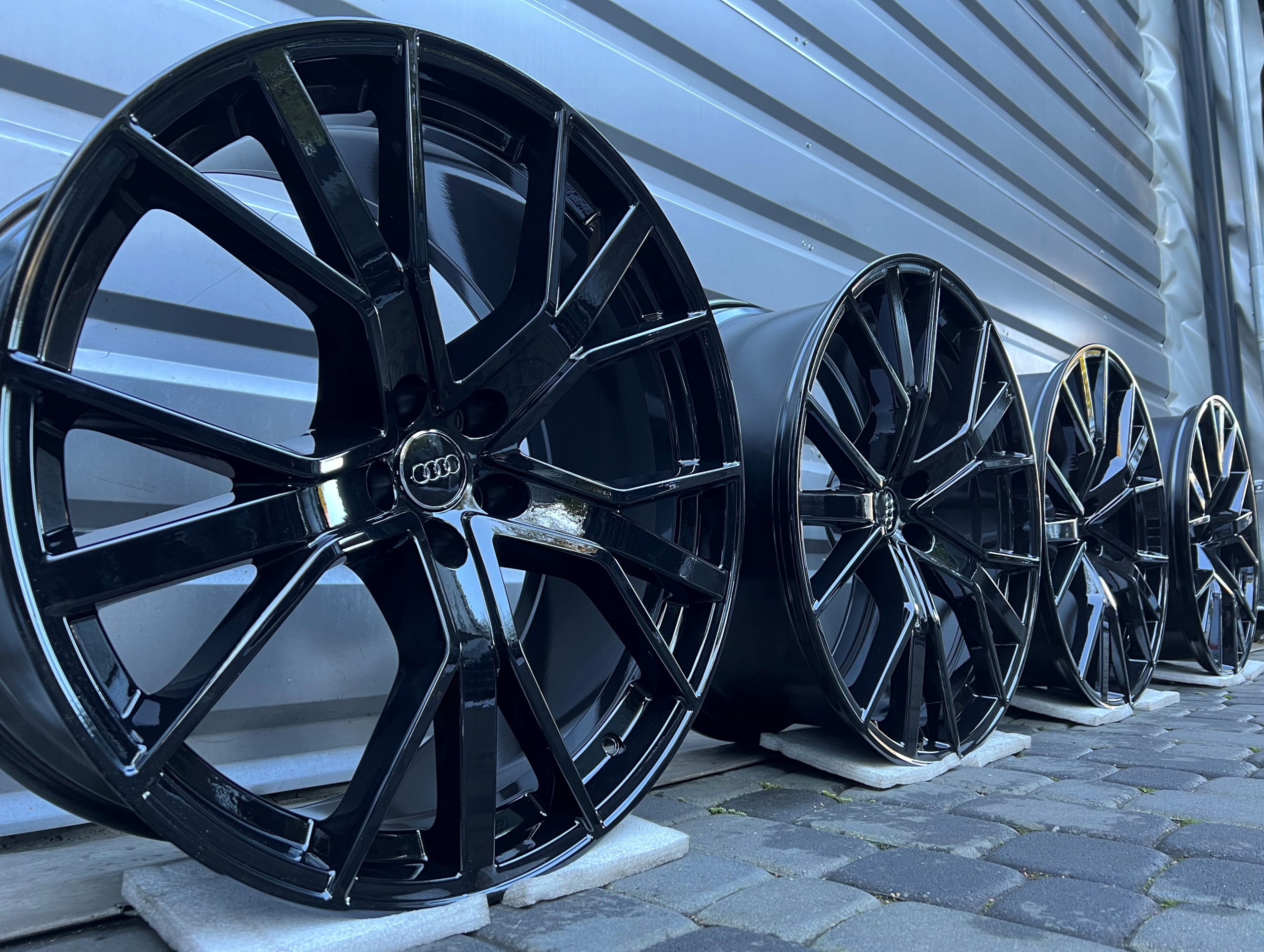 Оригінальні Диски Audi 22 Rs6 Rs7 A8 Q5 Q7 Q8 Sq7