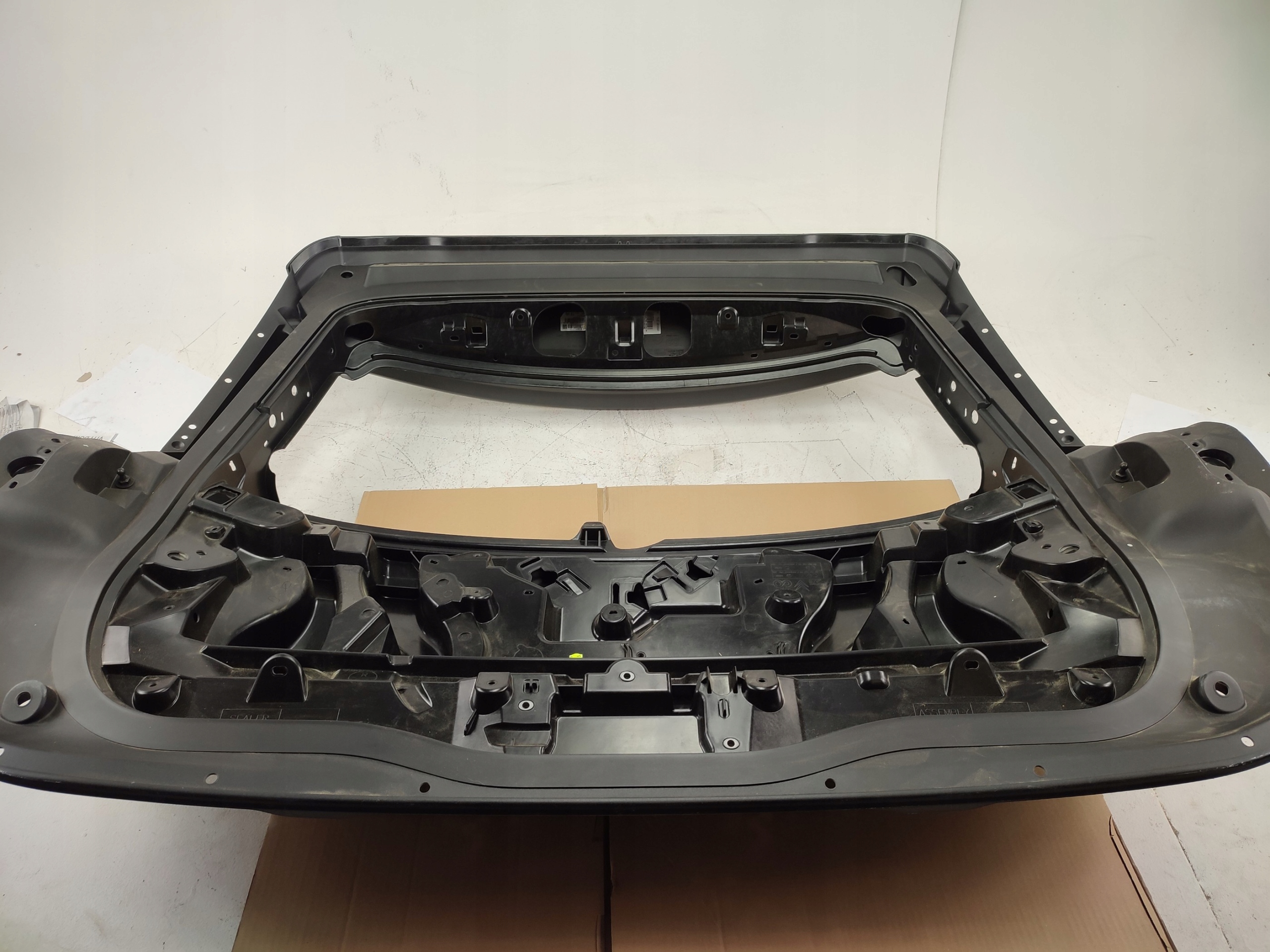 boot doors boot CITROEN C4 PICASSO II 2013-... - / 1609401680