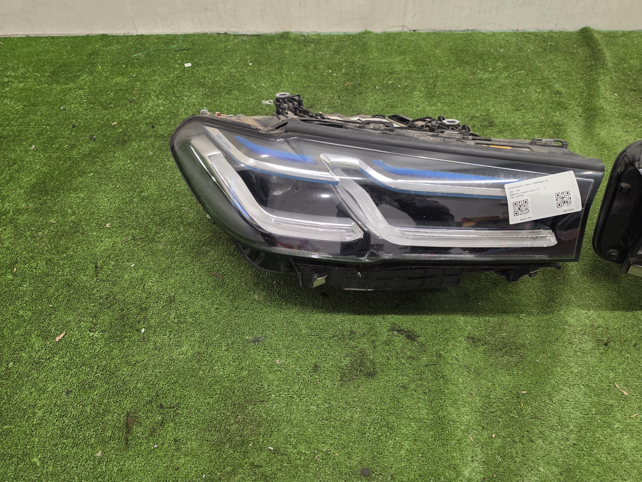 BMW 5 G30 LCI light front LASER right left 9850590 9850589