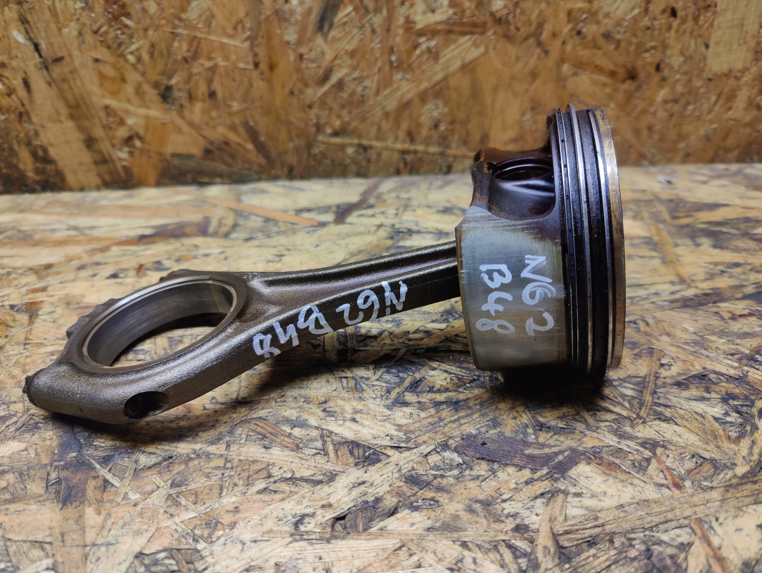 N62B48, 93L44 - Поршень шатун BMW E60 E63 E65 X5 E70 N62 B48 4.8