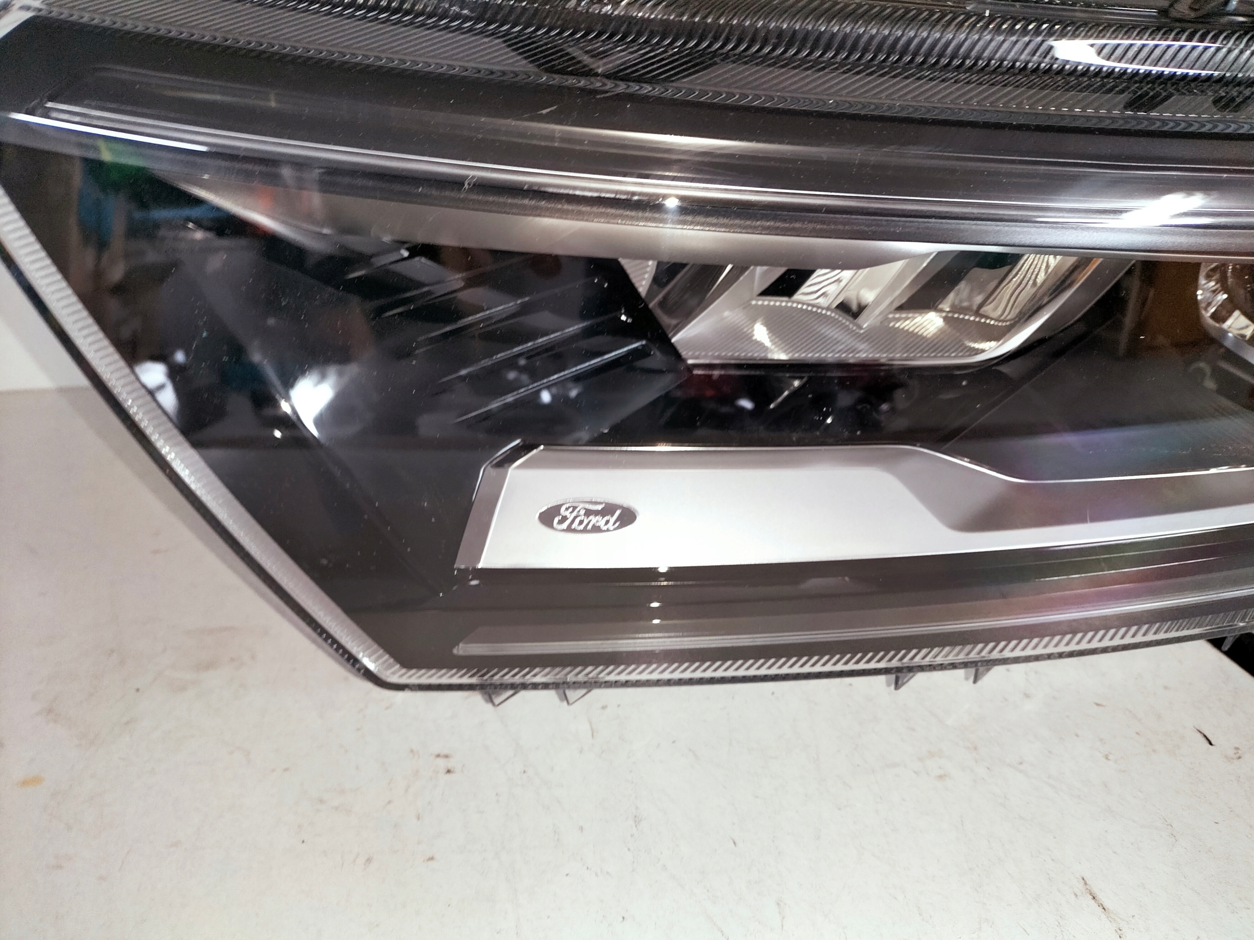 light front left FORD TOURNEO CONNECT III 21