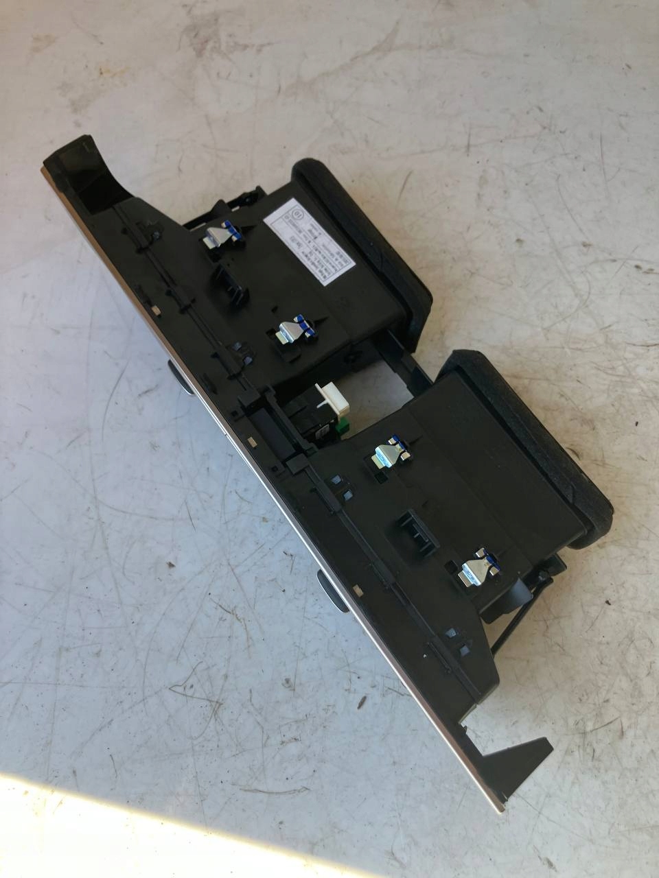 grid central air conditioning devices CITROEN C4 III CHROM 983564820DX