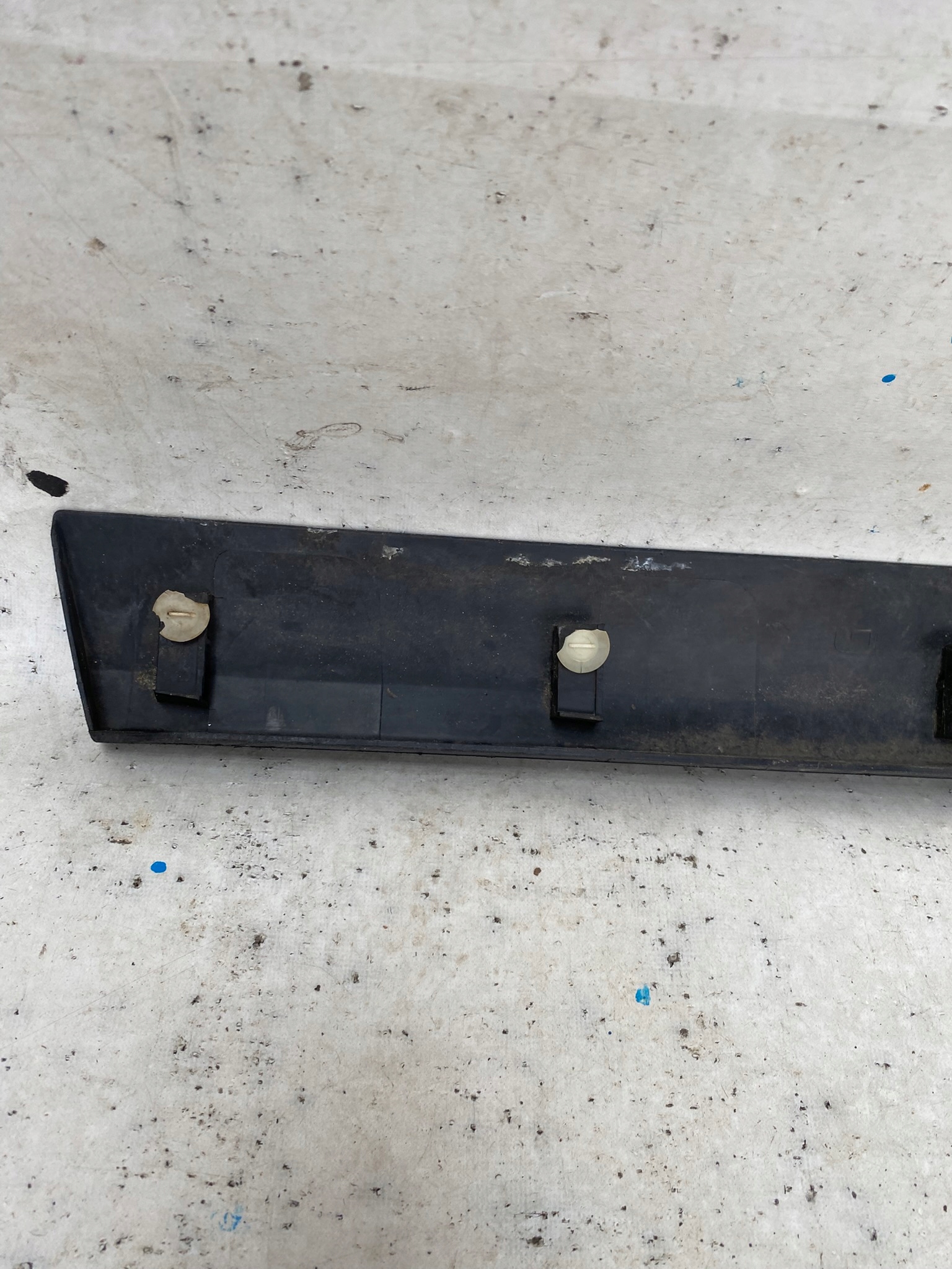 CITROEN C4 and COUPE 04-10 moulding door lower left left front 9653635977