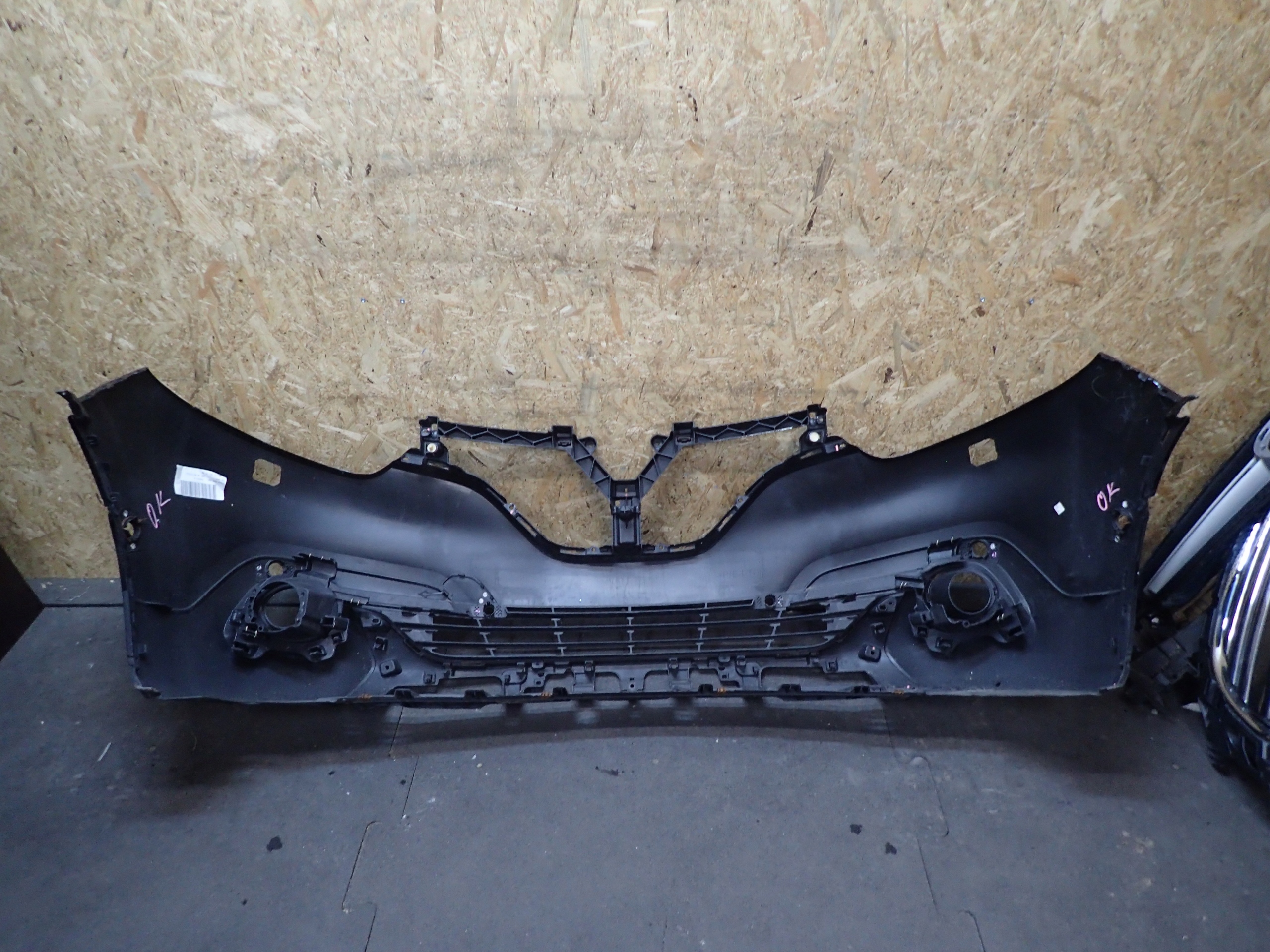 PARAURTI ANTERIORE RENAULT KADJAR
