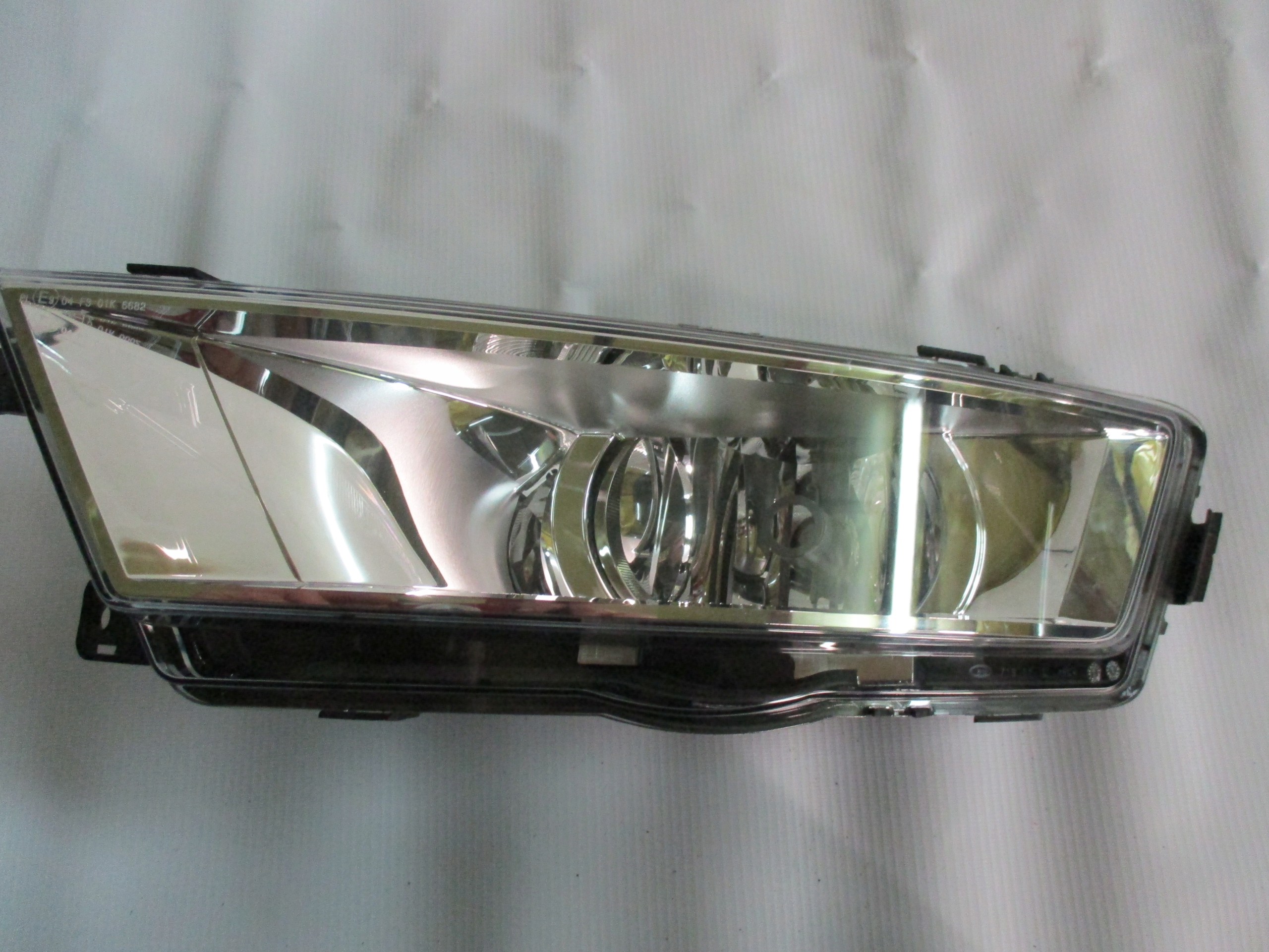 fog light light left front Skoda Rapid 5JA