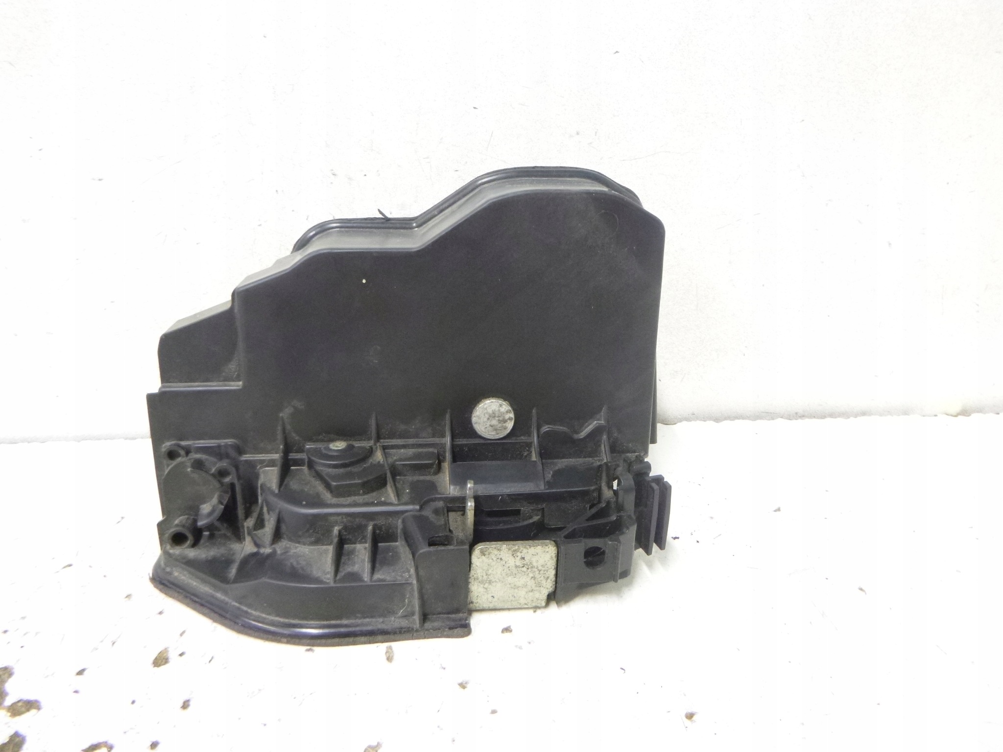 lock door rear part right BMW X3 E83 2008r. 7202148