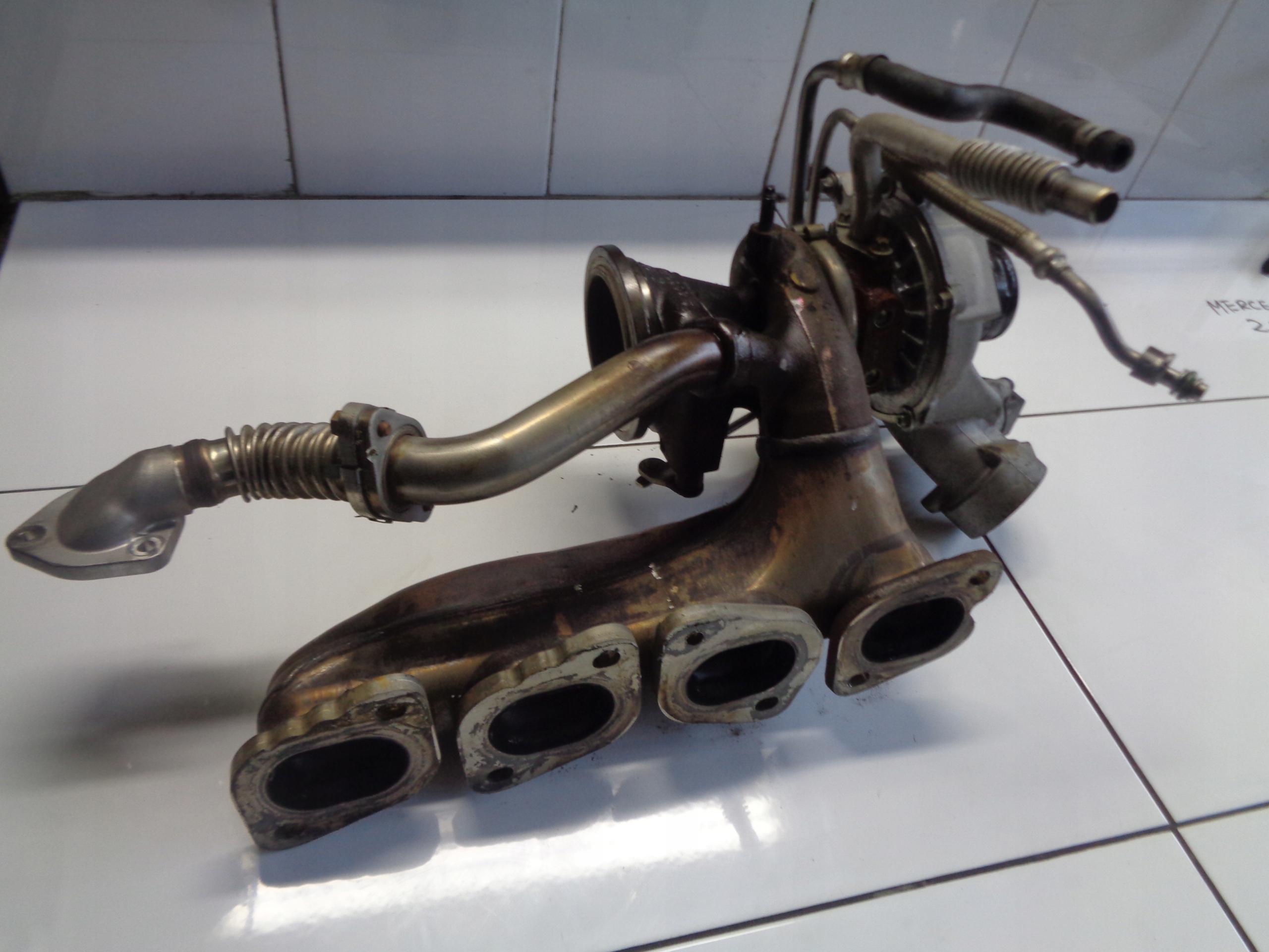 MERCEDES W205 2.0CGI turbo A2740904180