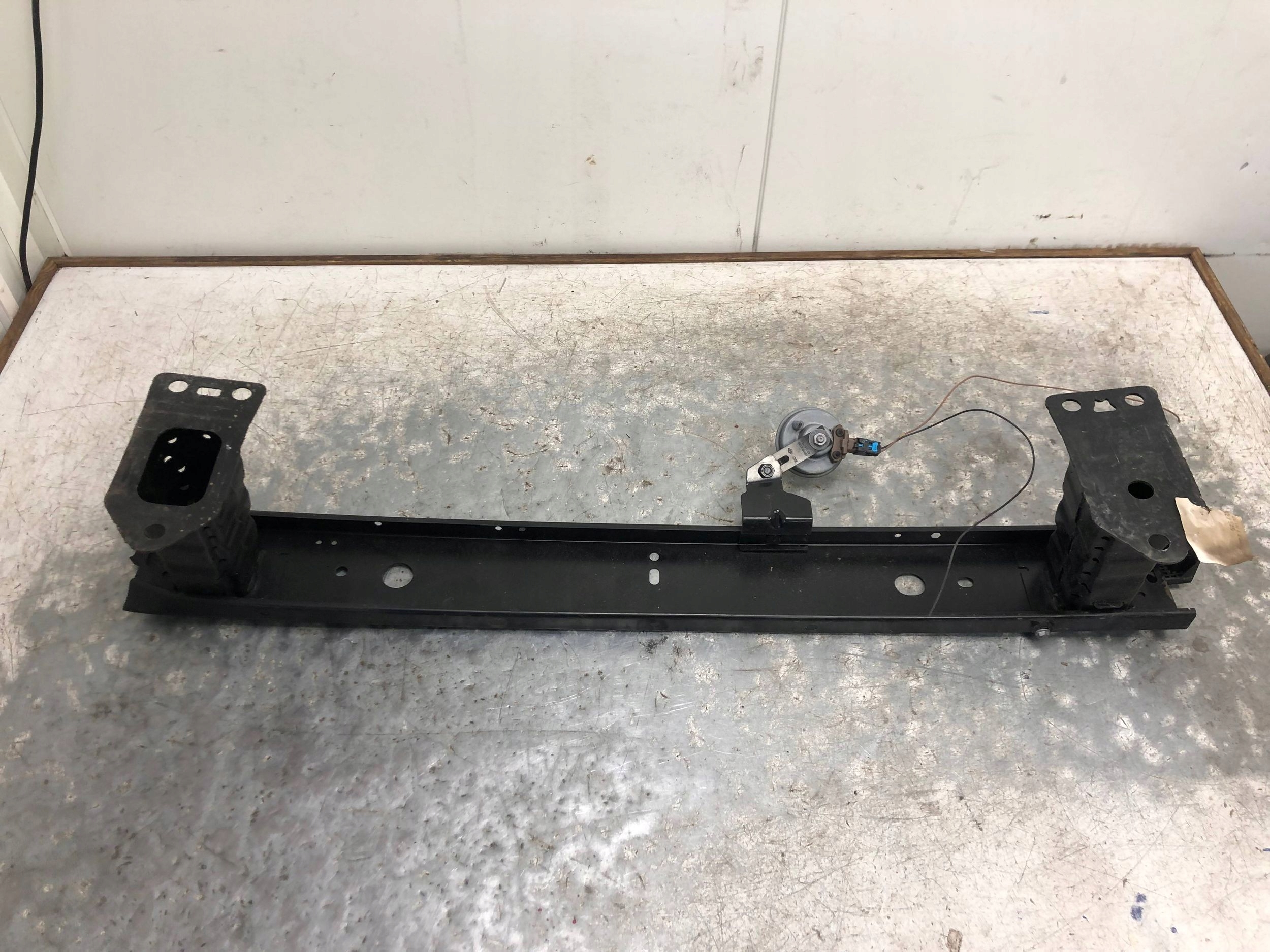 bumper support front SMART 453 A4536203801