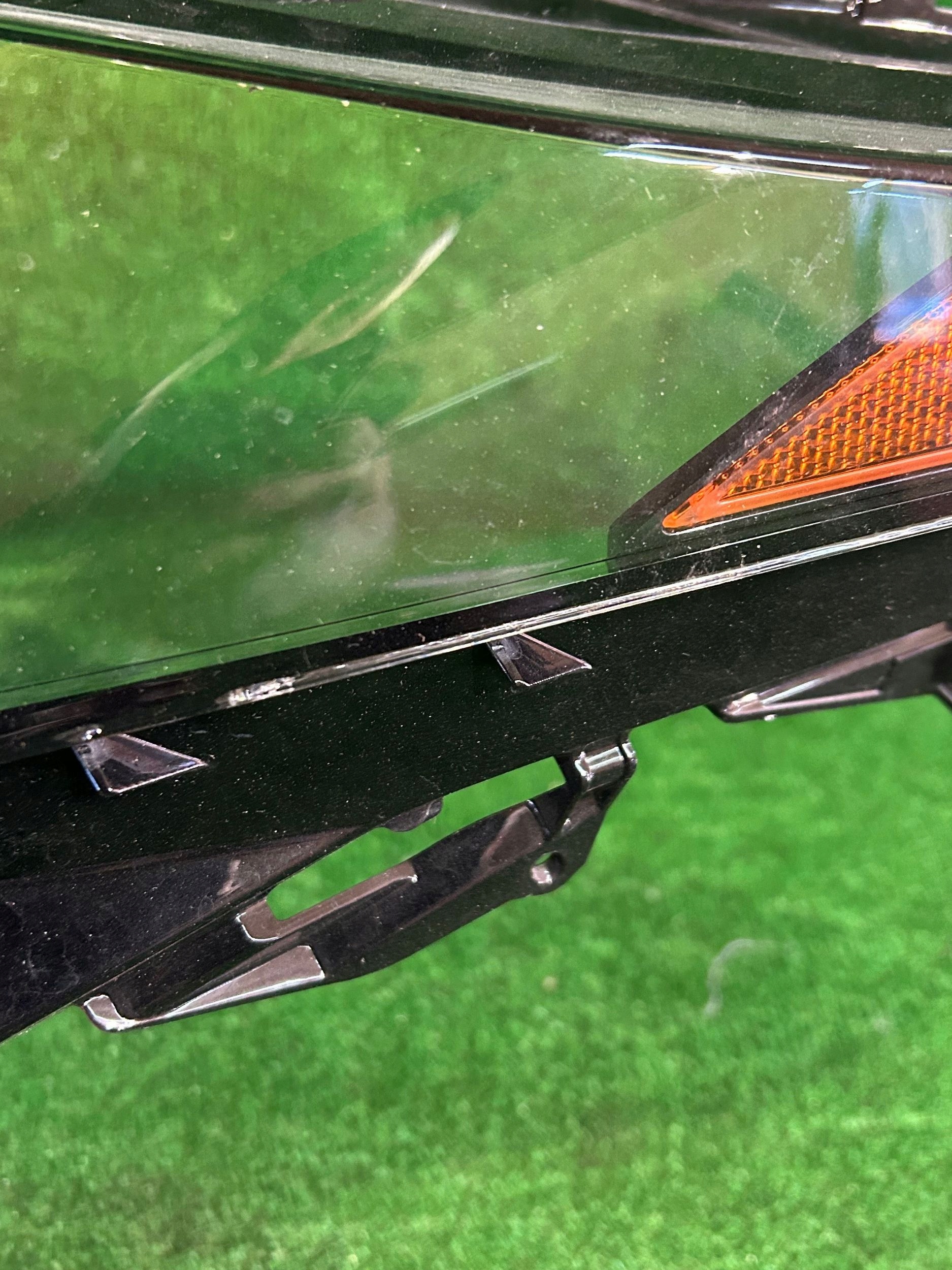 left KLOSZ REFLEKTORA LEXUS RX VI LIFT 19
