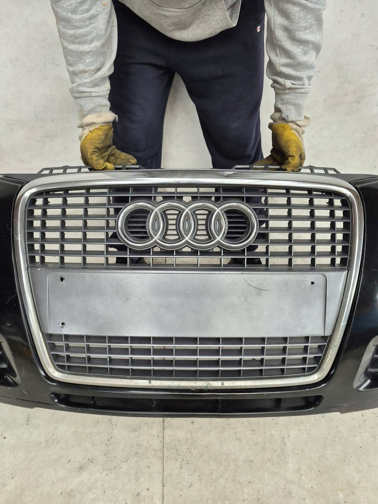 AUDI A3 8P LIFT 05-08 bumper front front grill grid 8P4807096RE