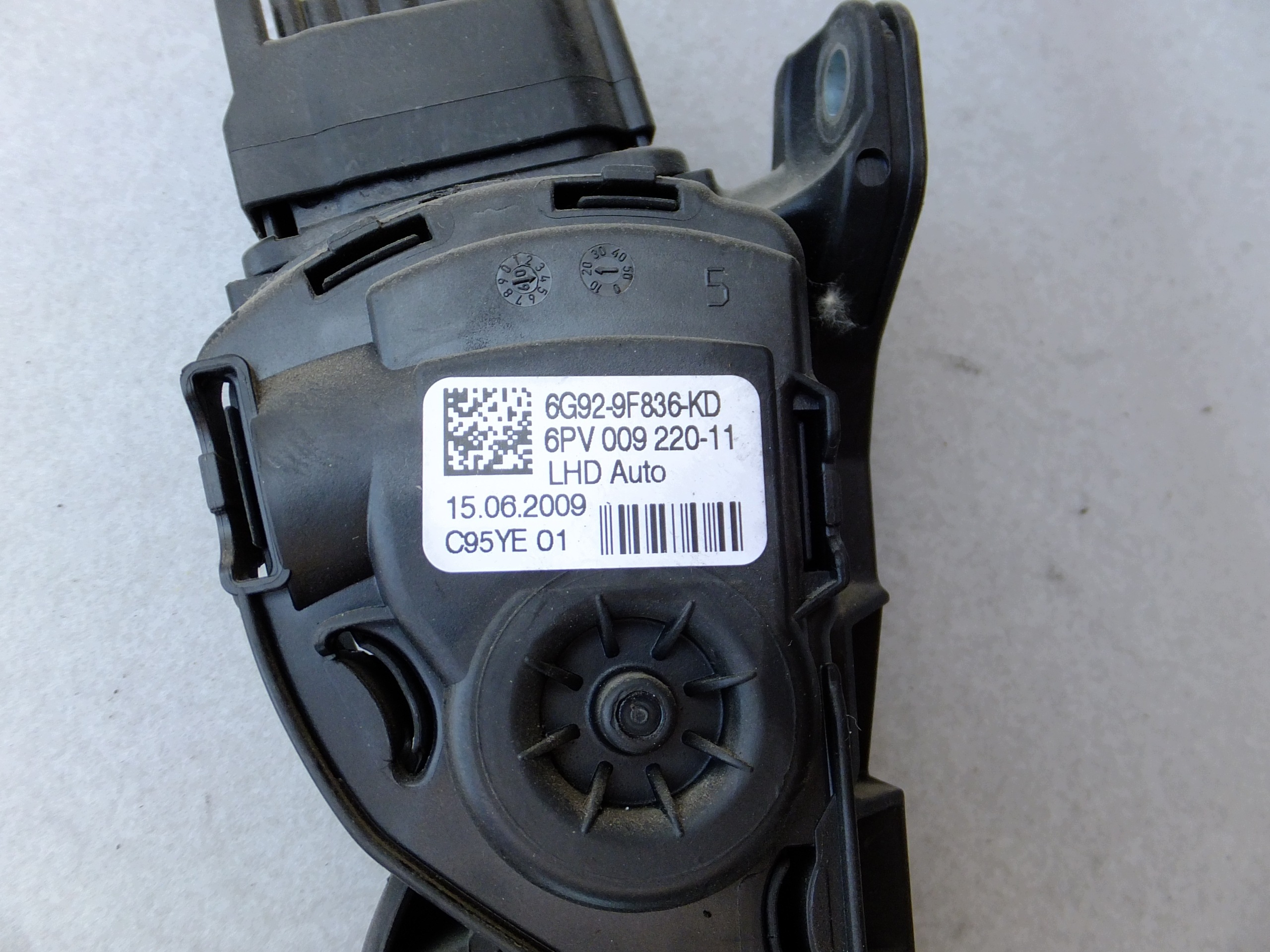 potentiometer Gas ford s-max mk1 2,0 tdci 6G92-9F836-KD
