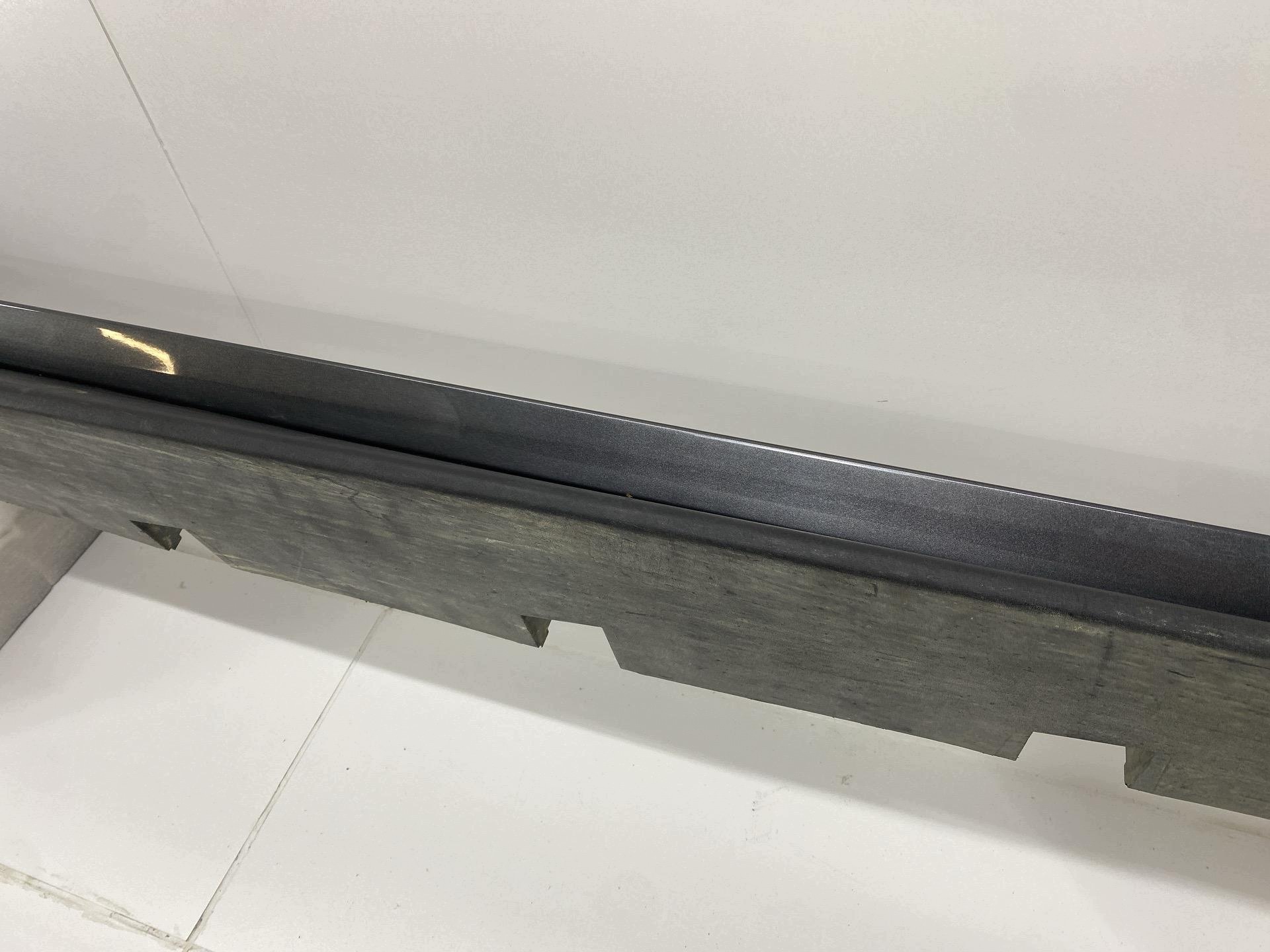 moulding threshold exterior right side Ford Mustang 7 S650 (2023 - 2026)