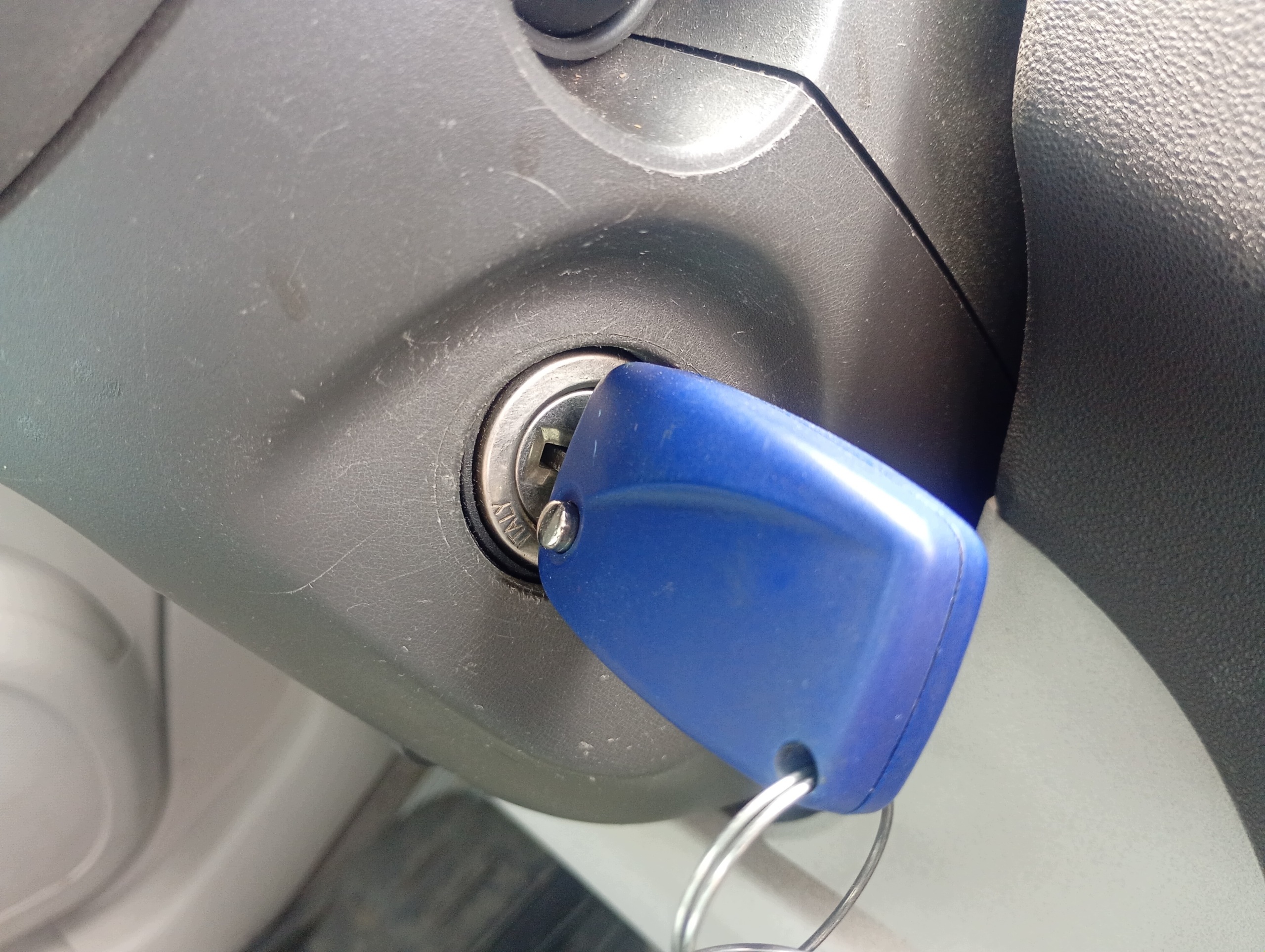 ignition Z KLUCZYKIEM Fiat Idea 03-12 1.4 16V