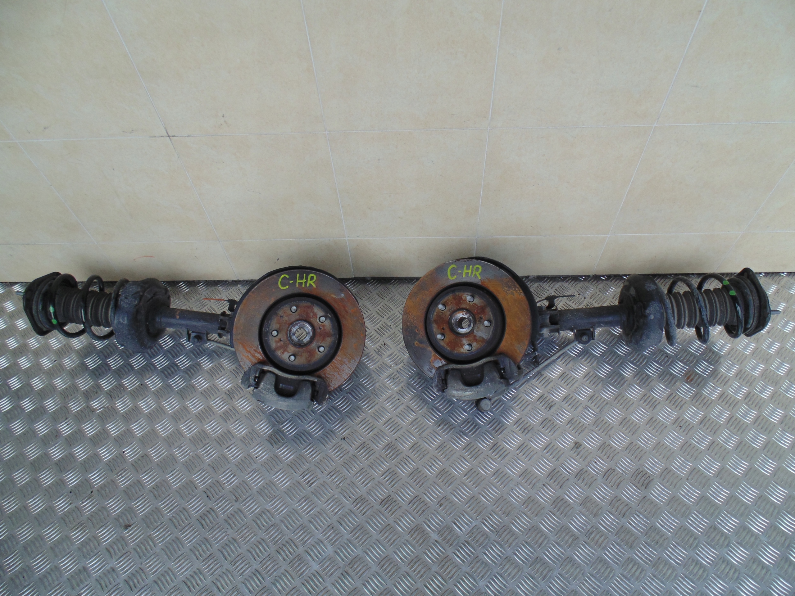 swing front right TOYOTA C-HR CHR 1.8 HYB