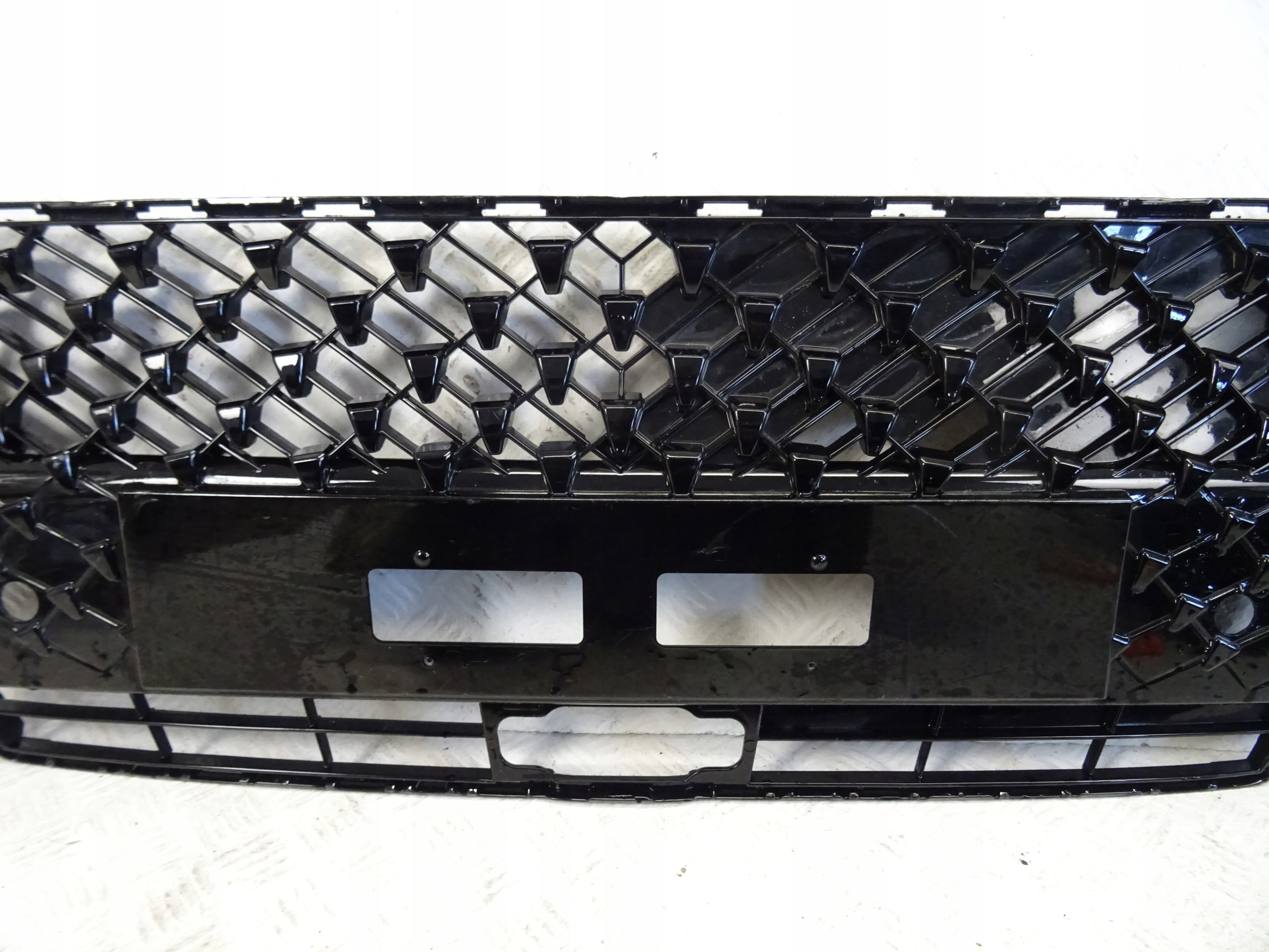 grill grille front front TOYOTA AYGO X CROSS 53111-0H140