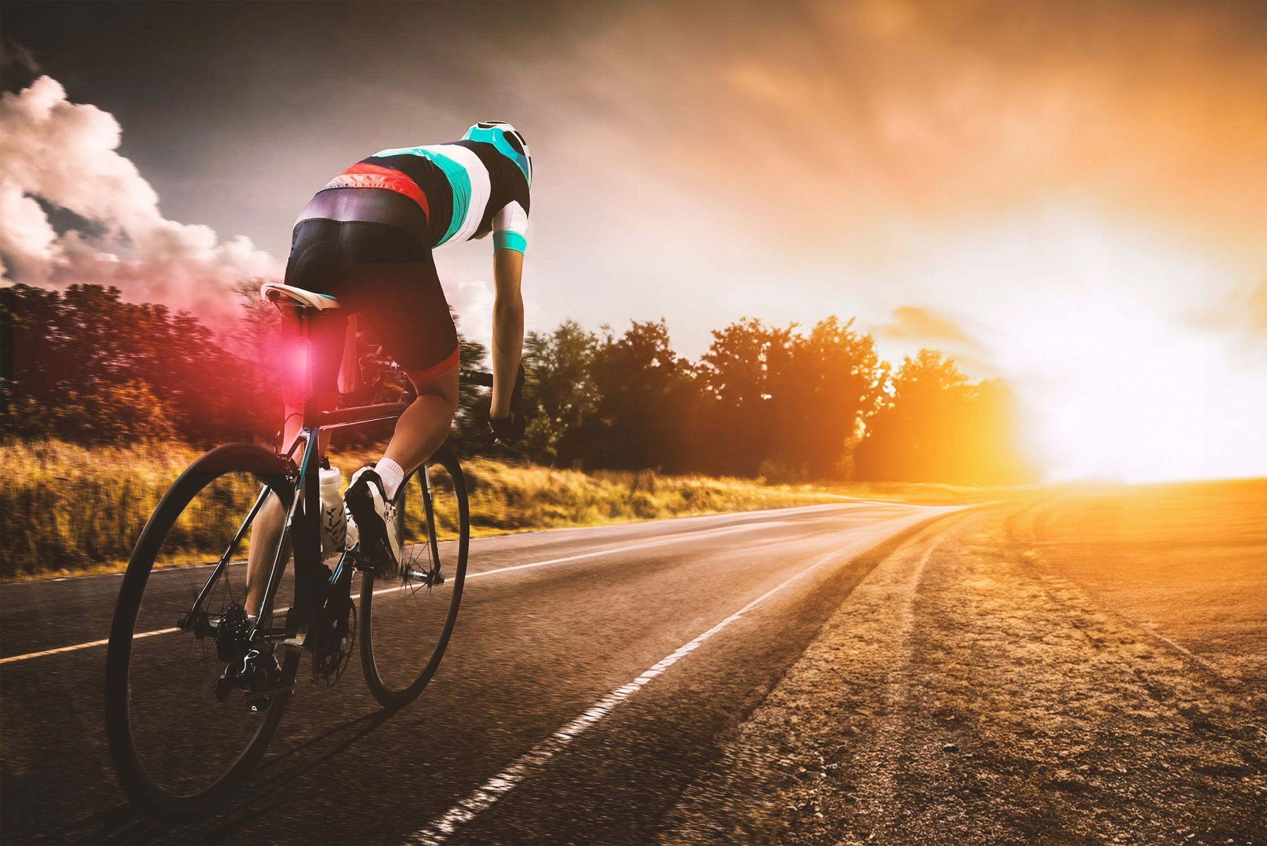 LAMPKA ROWEROWA ŚWIATŁO PRZÓD+TYŁ LED NA ROWER KIEROWNICĘ MOCNA USB ZESTAW Model AKUMULATOROWA LAMPKA ROWEROWA