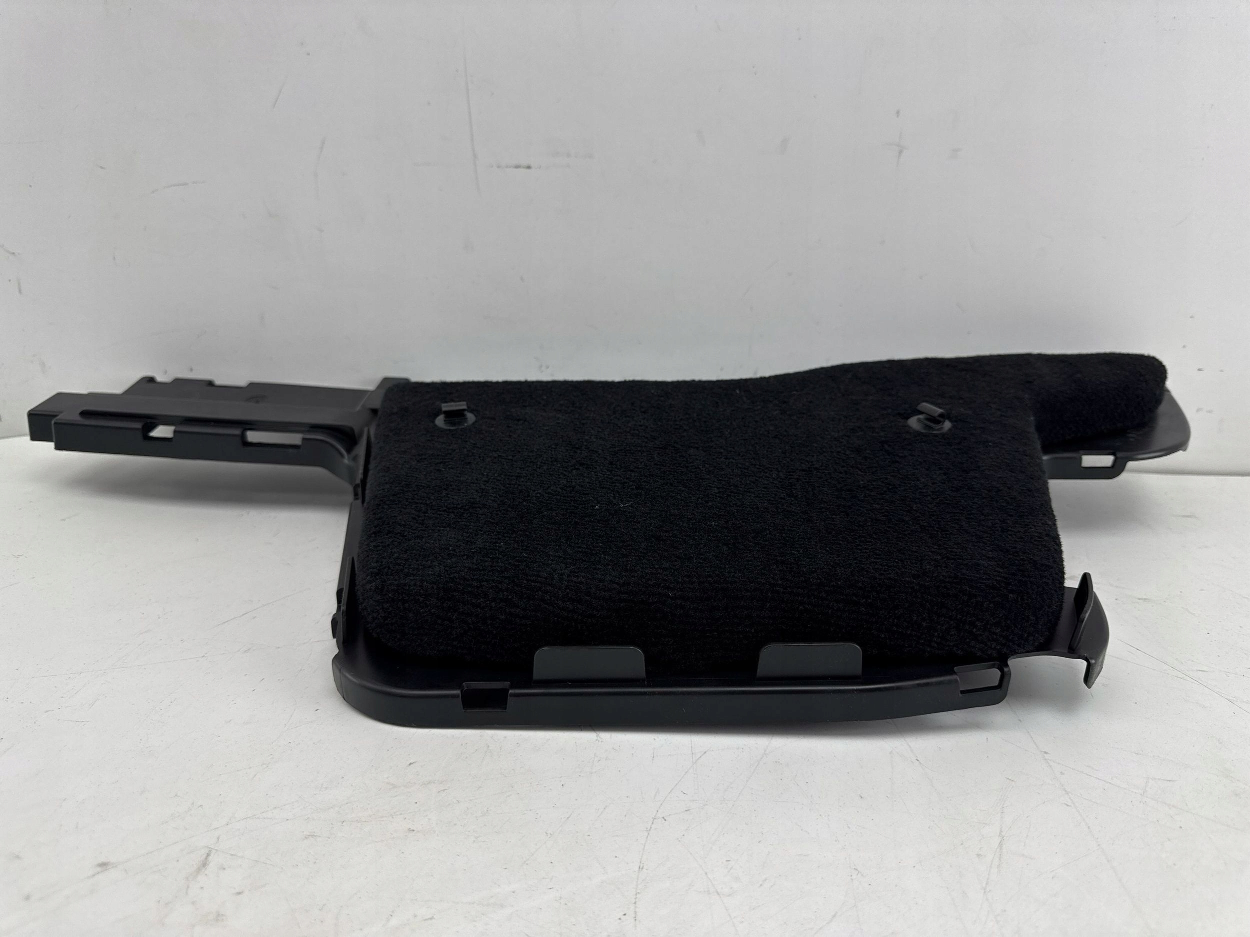 mercedes-benz EQC 2022 защита задняя консоль средняя