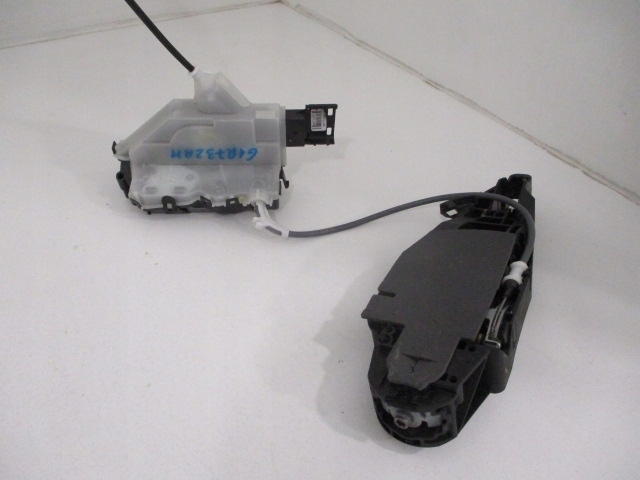 PEUGEOT 3008 II ZAMEK DRZWI PRAWY TYŁ 6 PIN 237290