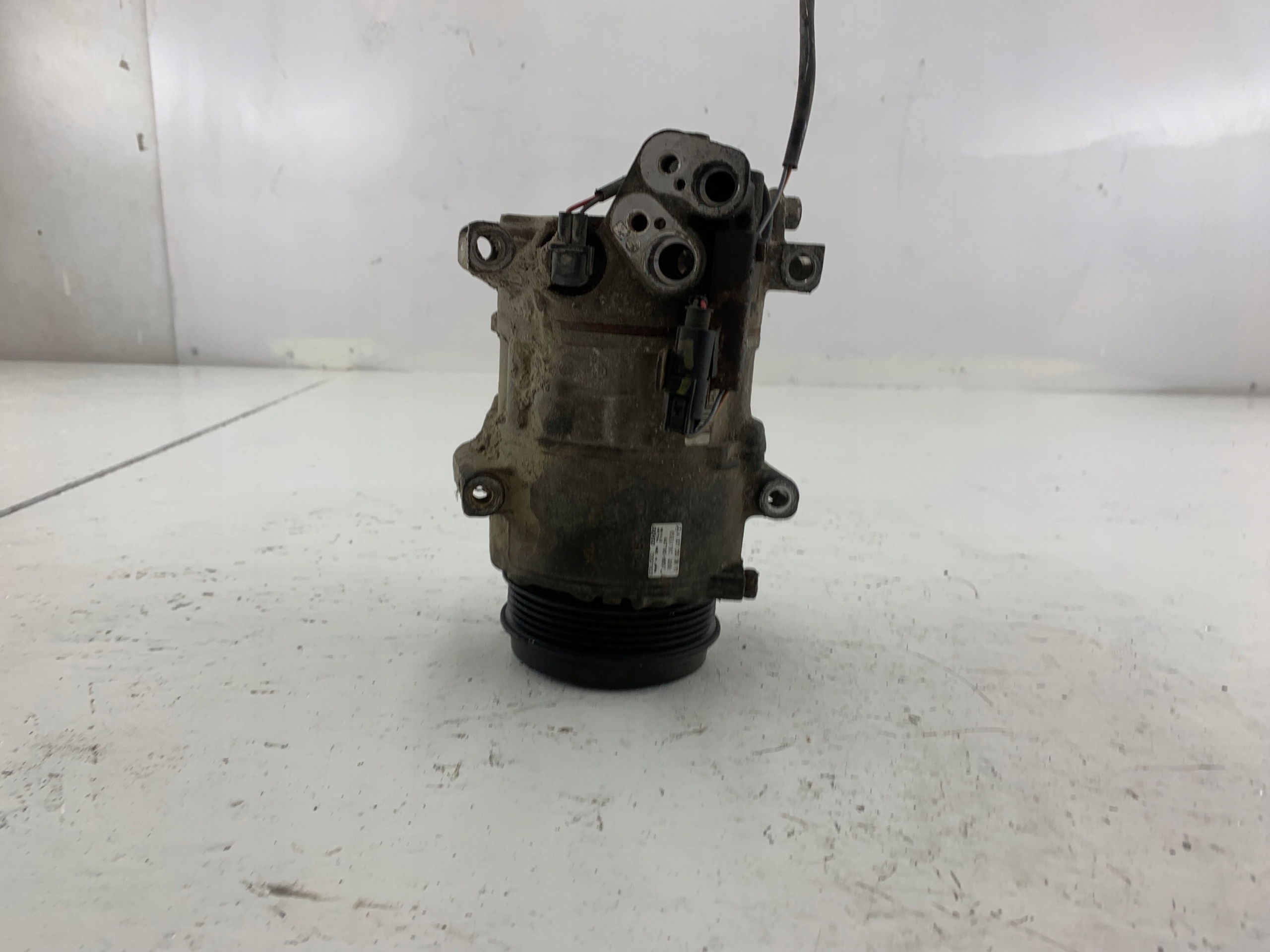 MERCEDES W169 2.0 CDI compressor; air conditioning compressor A0012303611