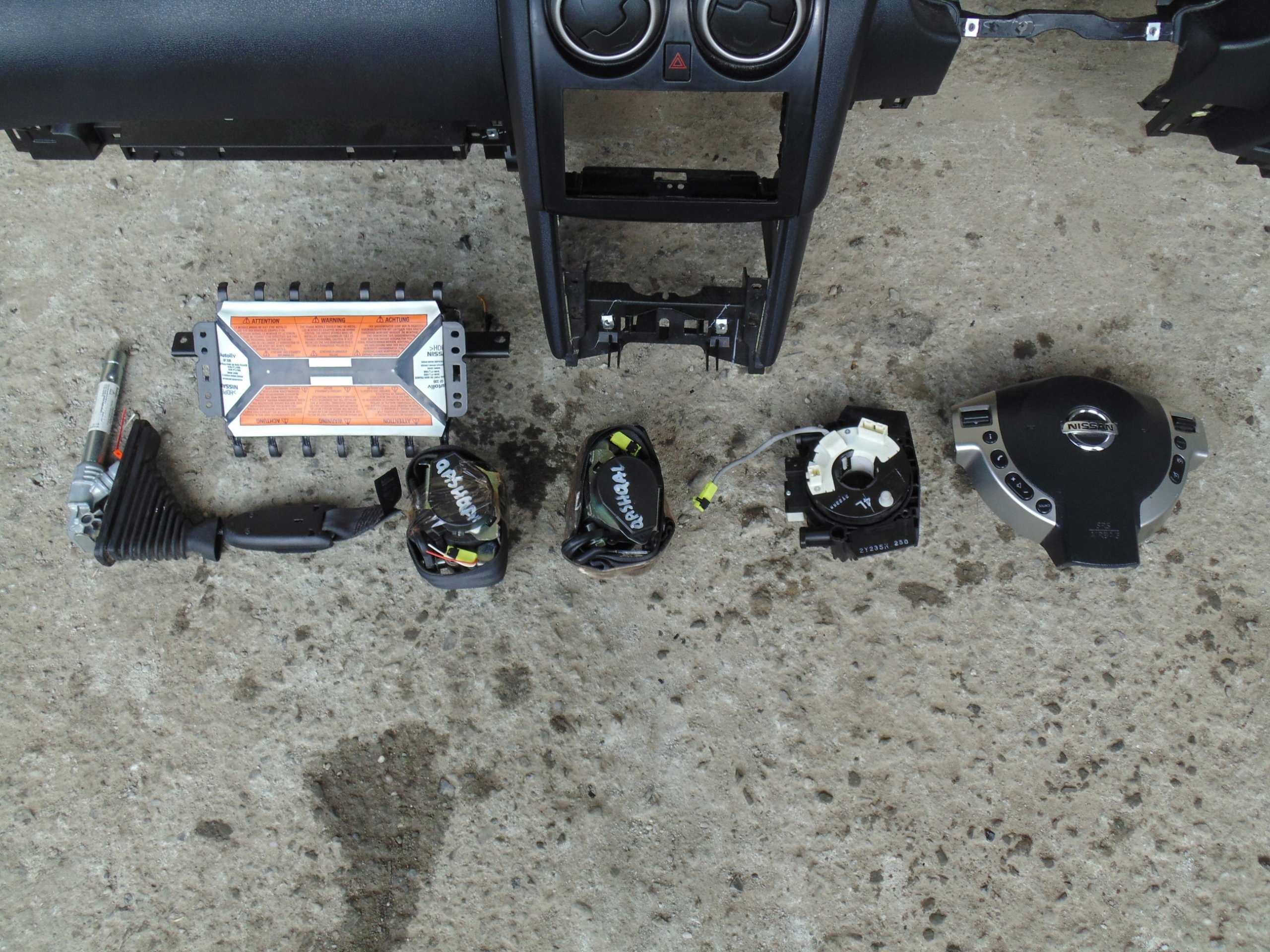 dashboard console airbag QASHQAI LIFT 2012 ROK. ANGLIK
