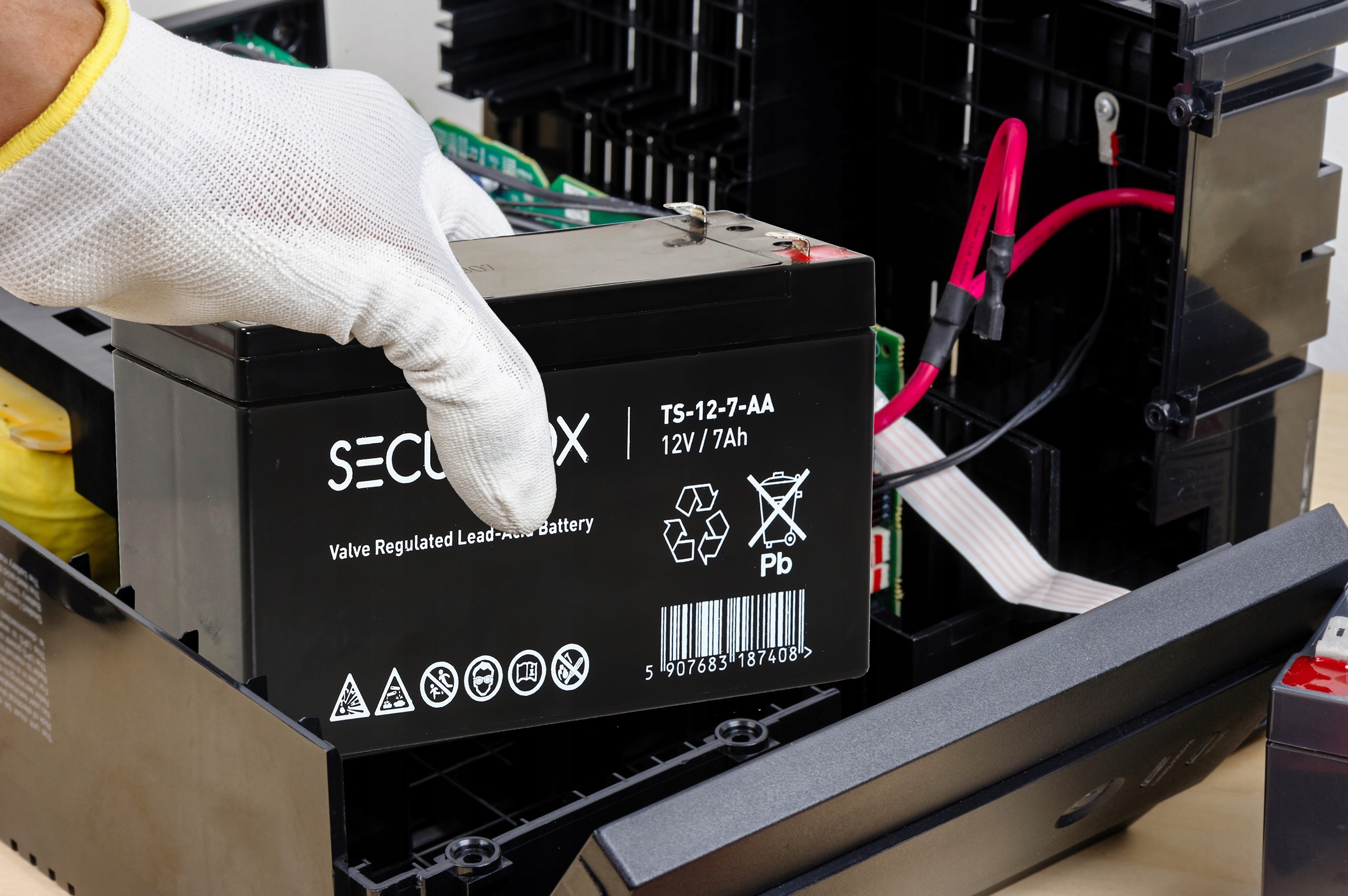 MOCNY Akumulator BEZOBSŁUGOWY ALARM UPS 12V 7Ah Pojemność 7 Ah