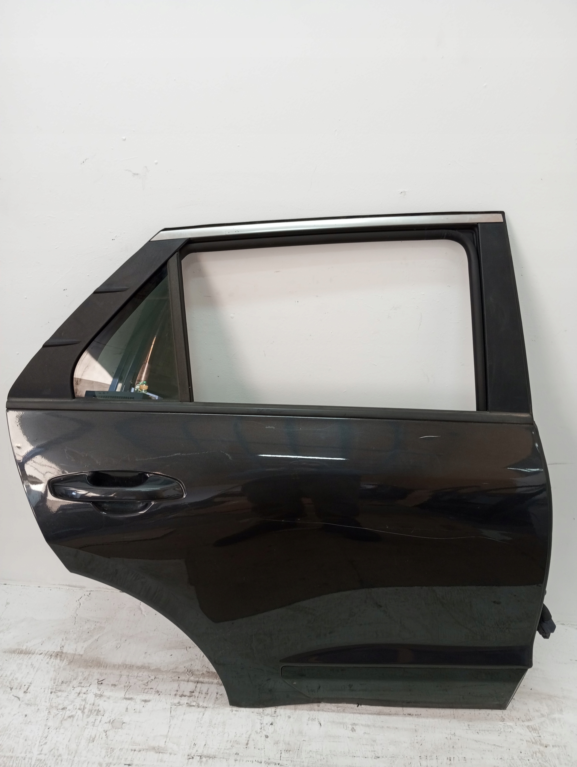 door right rear. KIA NIRO II 23R
