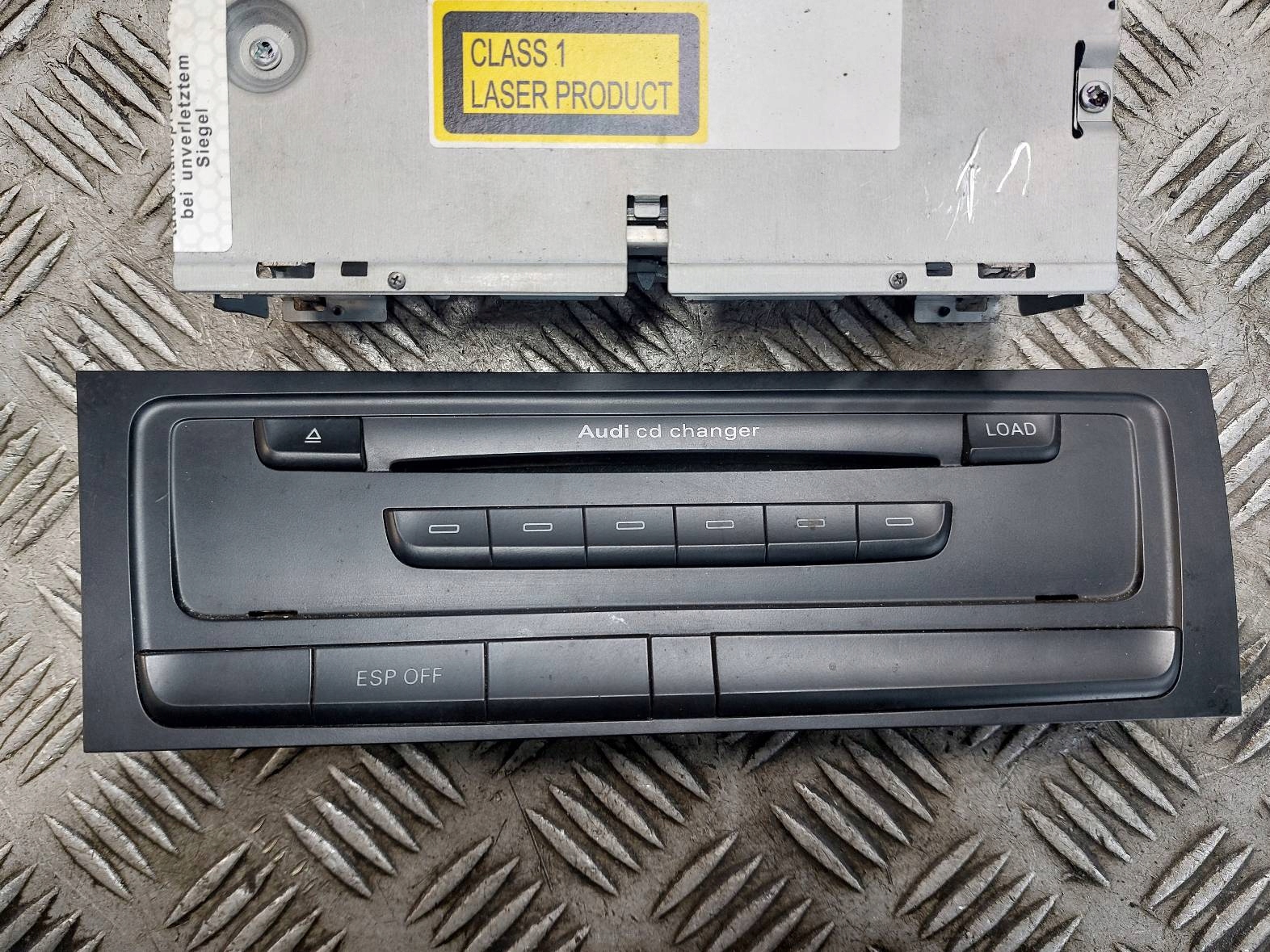 changer AUDI A5 8T 8T1035110C 8K1959673
