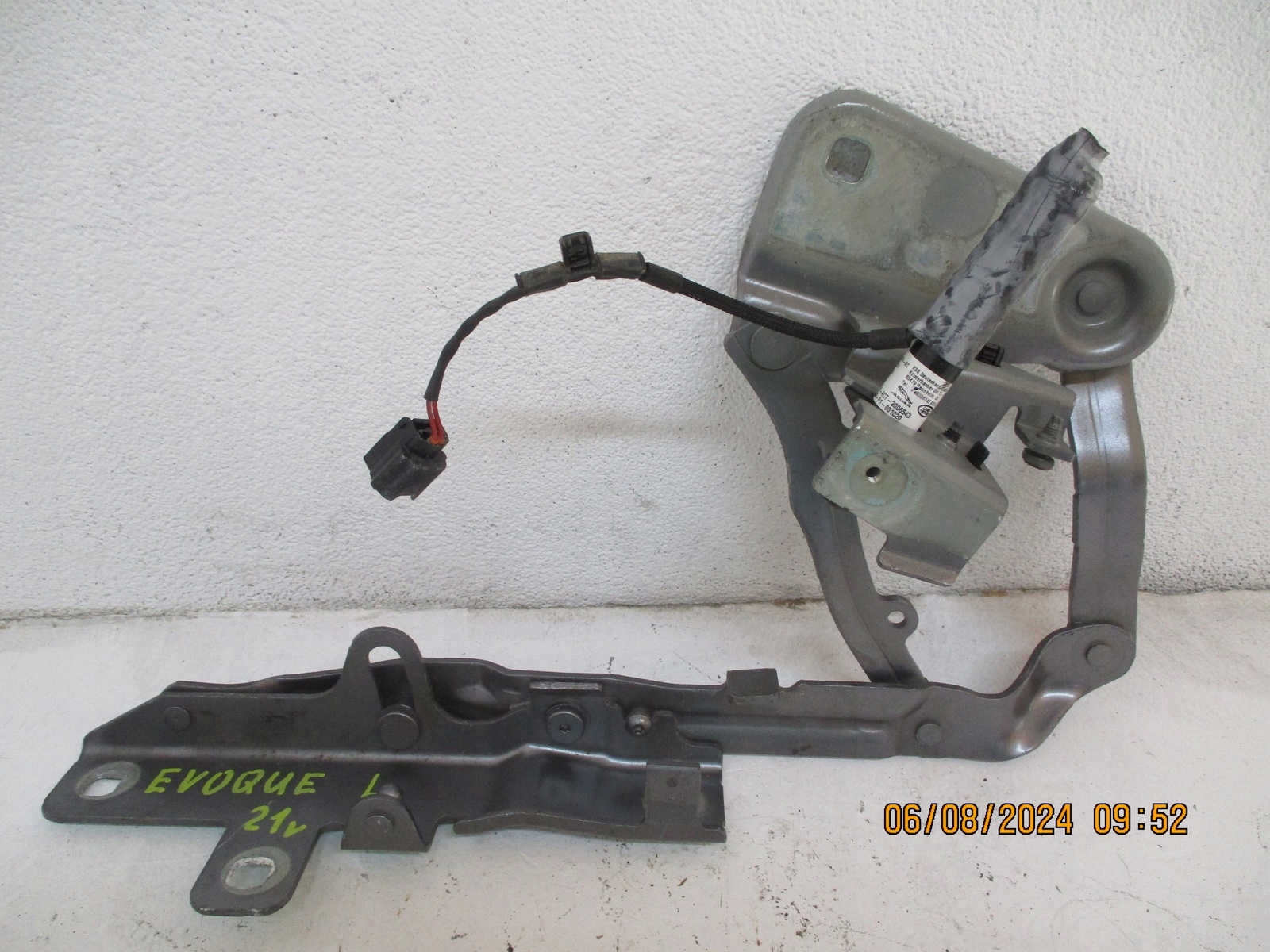 hinge bonnets RANGE ROVER EVOQUE II K8D2-16801-A K8D2-16800-A