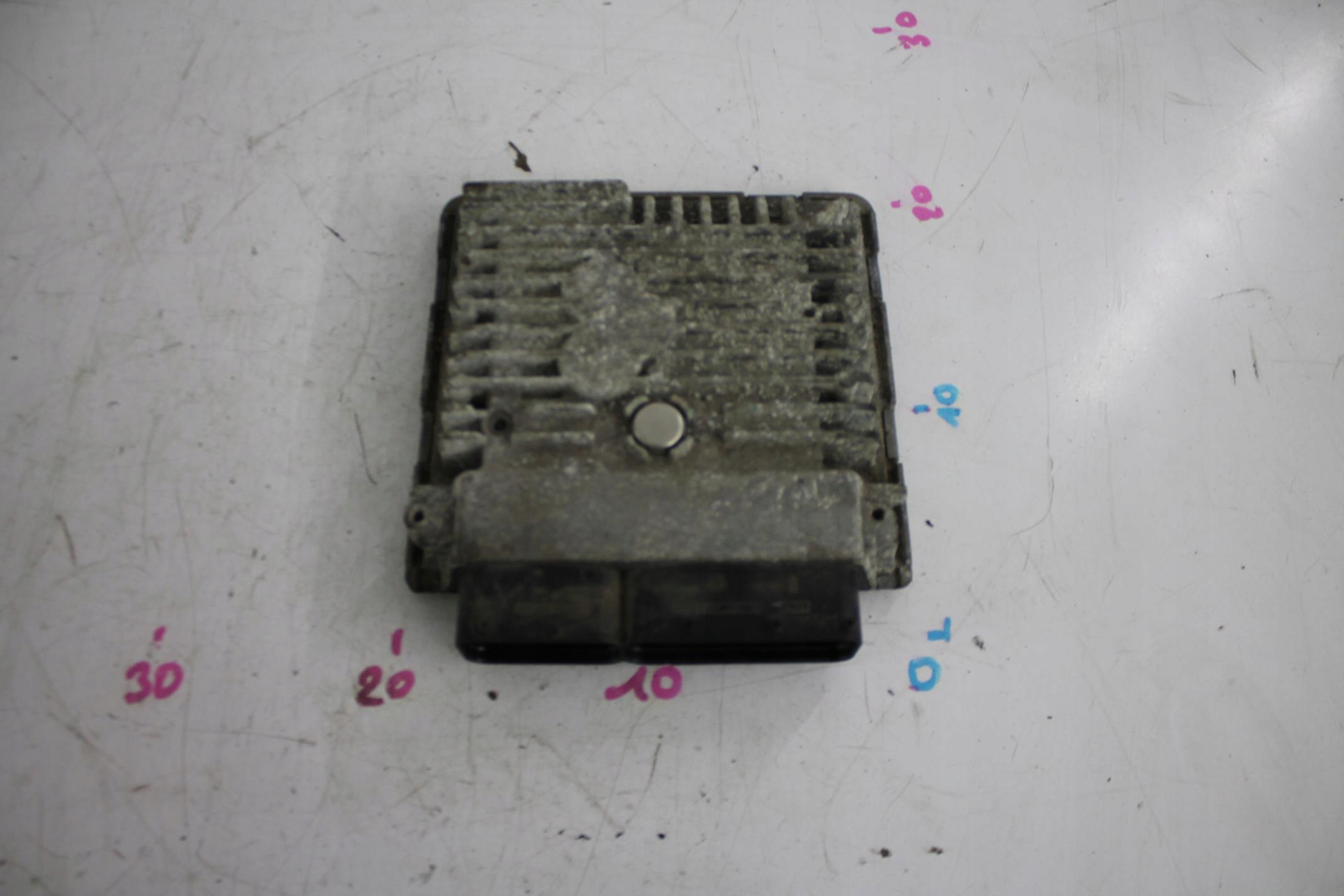 Computer DES MOTORS 03L906023NJ OCTAVIA II LI 1.6 TDI