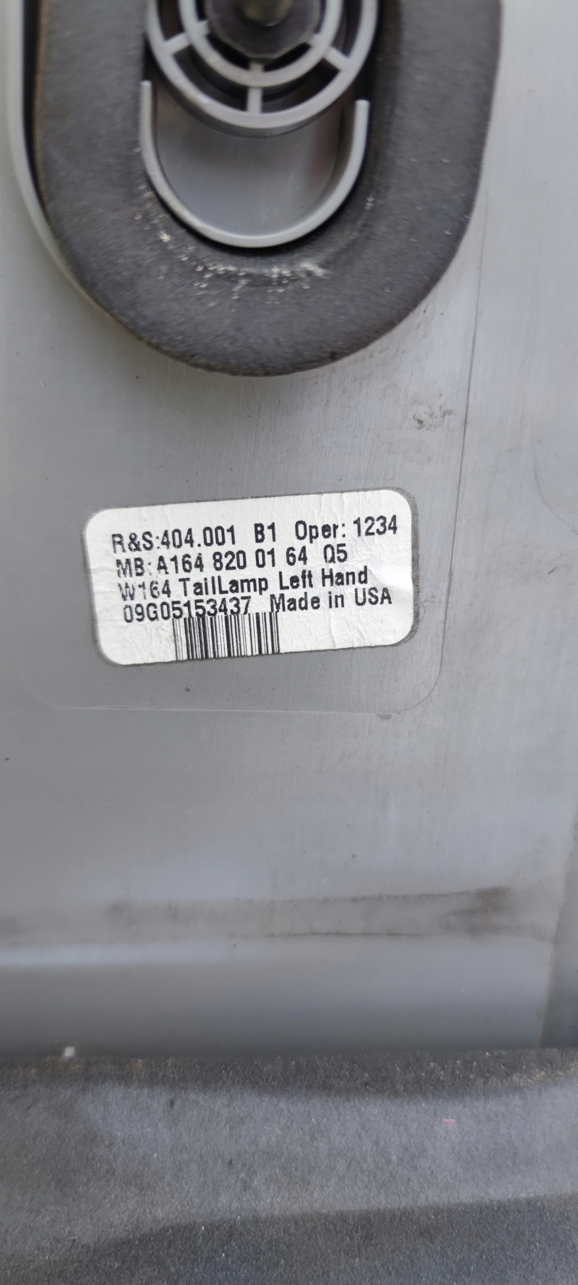 MERCEDES ML W164 left light rear part LEKKO CIEMNA AMG