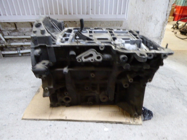 DUCATO JUMOER BOXER III 06- BLOK SILNIKA PODSTAWA 4HV 2.2 HDI TDCI JTD Numer katalogowy części 8C1Q6U004 4HV