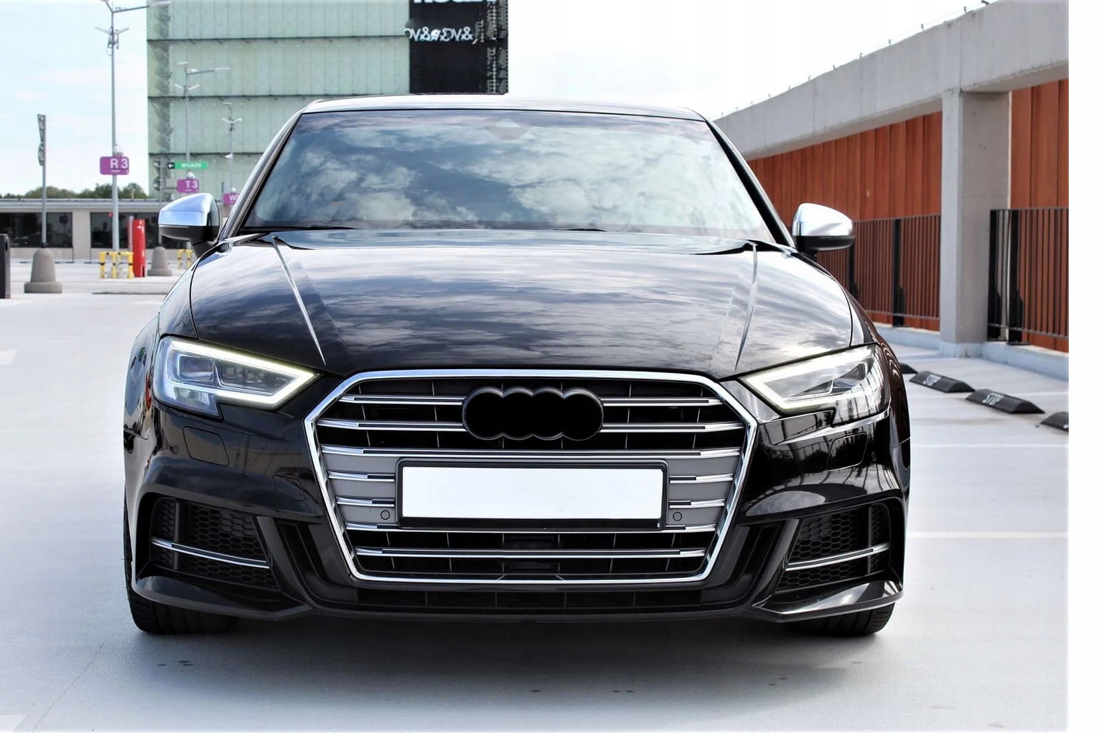 AUDI A3 8V HB BODY KIT PAKIET STYLIZACYJNY NA S3 Strona zabudowy przód