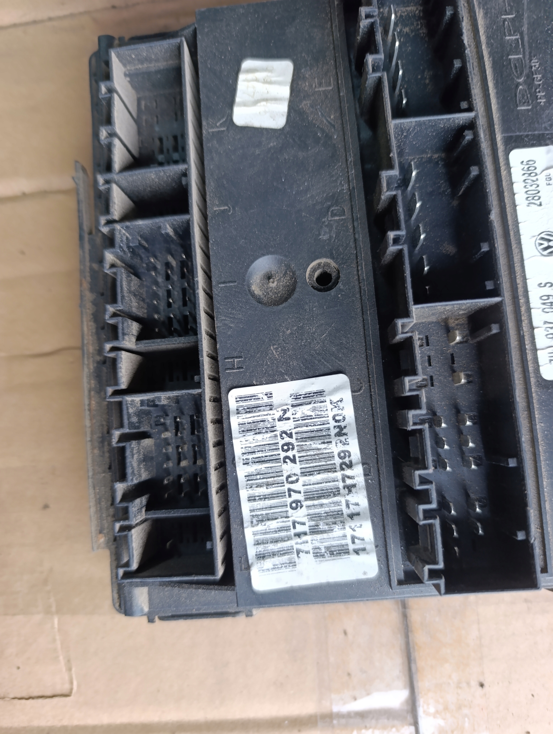 VW T5 Unité commande confort 7H0937049S